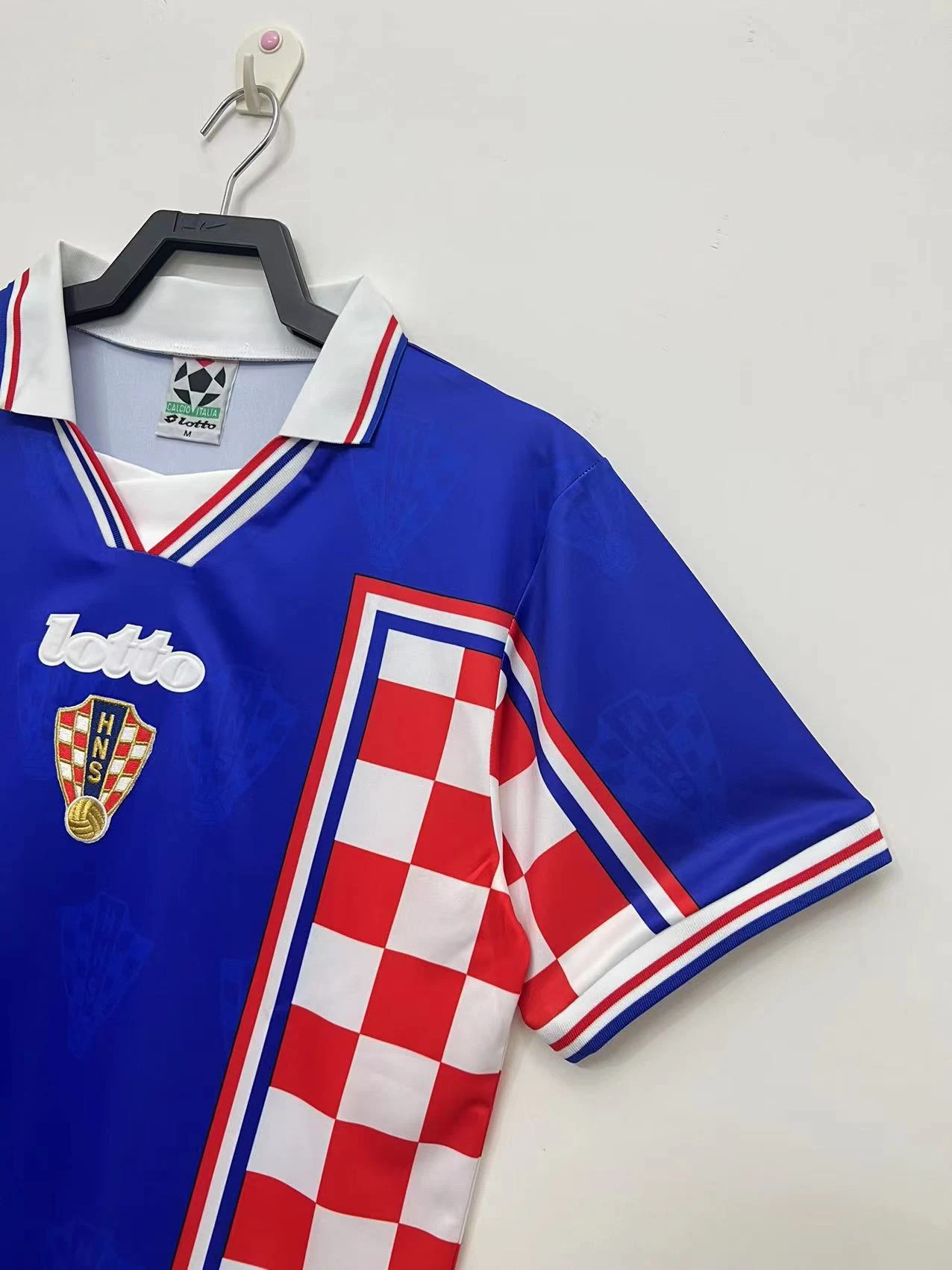 1998 Croatia Away Retro Jersey view 8