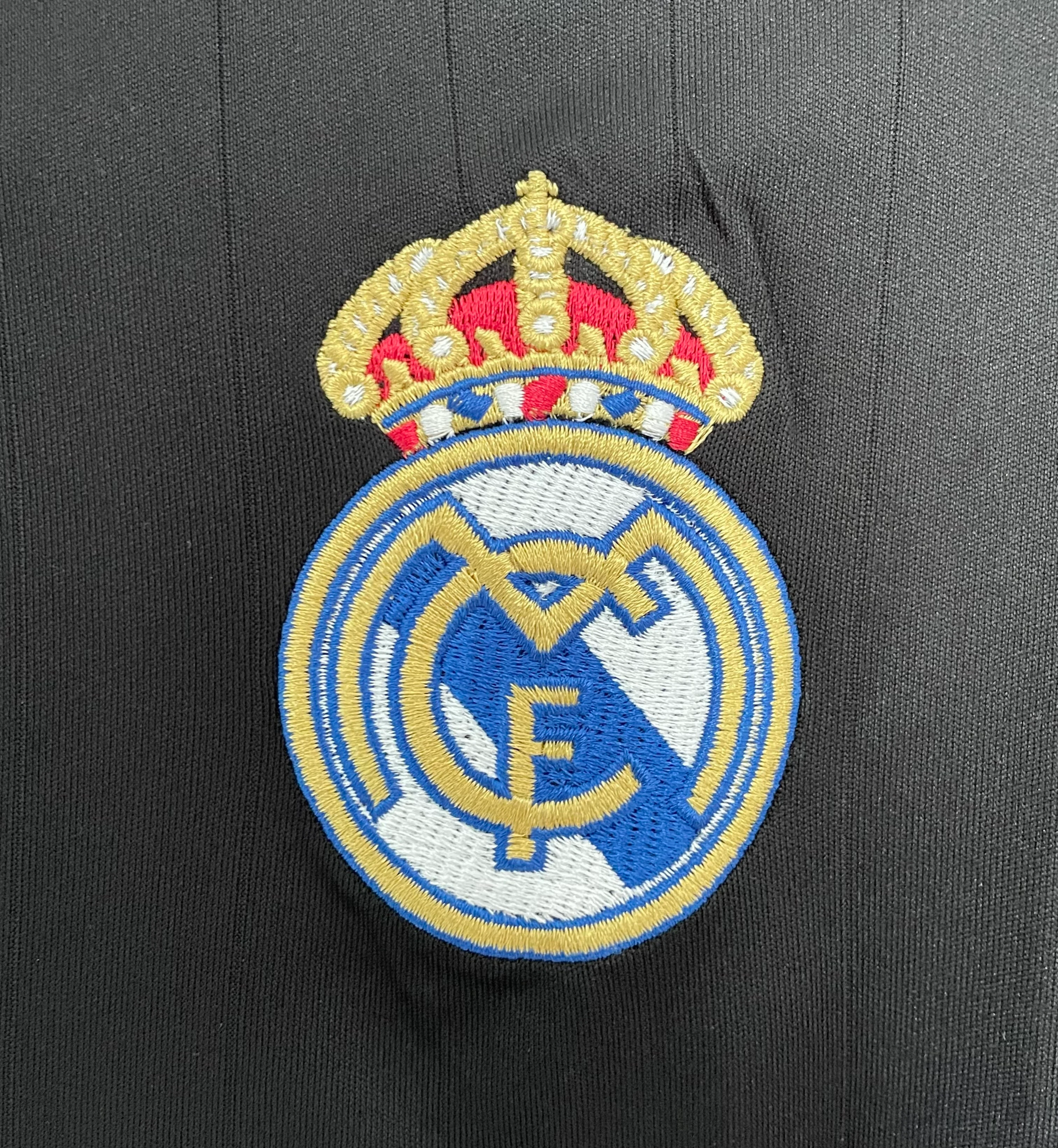 2006-07 Real Madrid Second Away Retro Long-Sleeve Jersey view 4