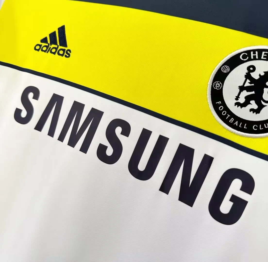 2011-12 Chelsea Second Away Retro Shirt view 7