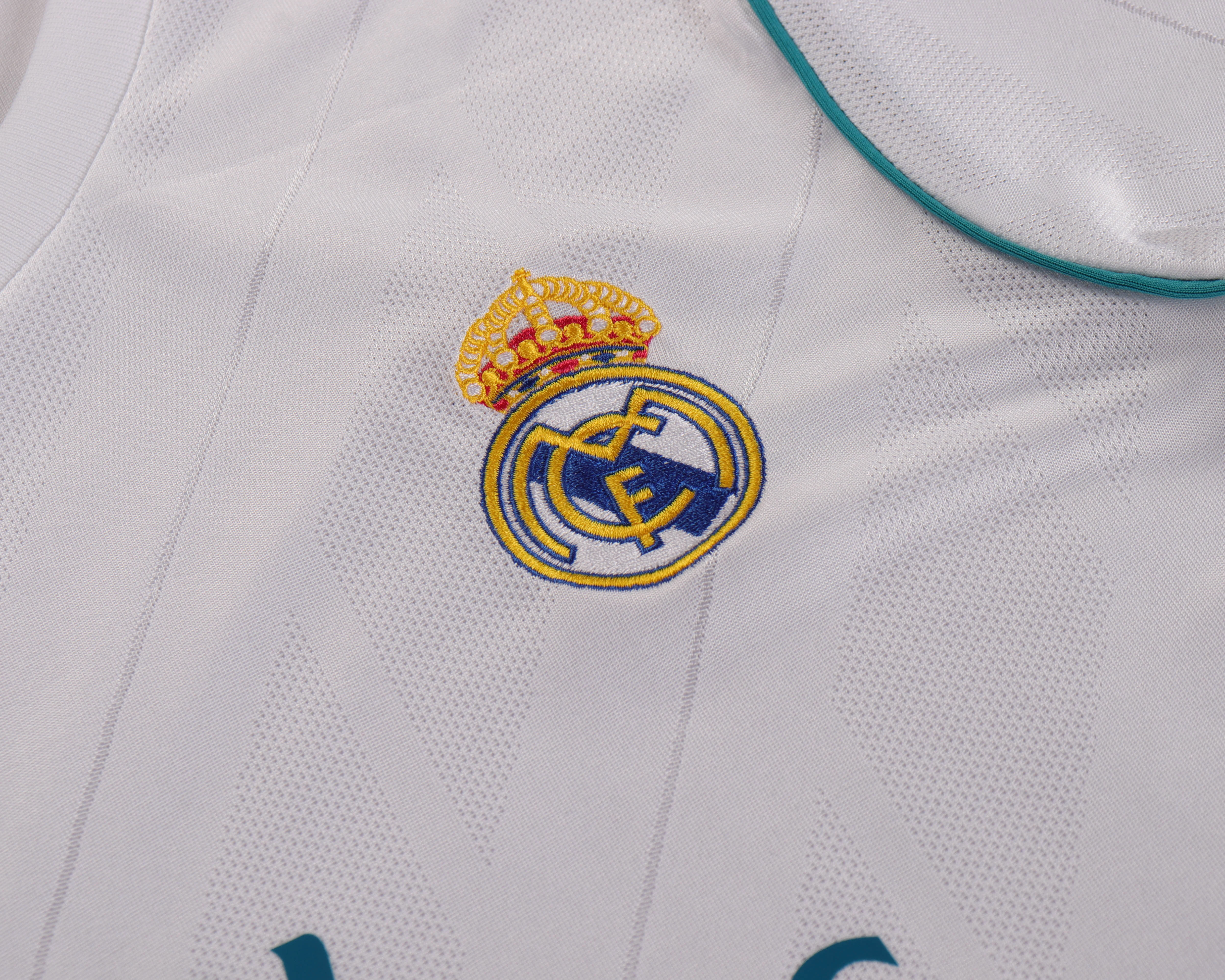 2017-18 Real Madrid Home Retro Shirt - Kids Sizes view 14