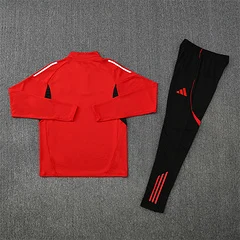2025-26 Manchester United Red Half-Pull Training Jersey view 20