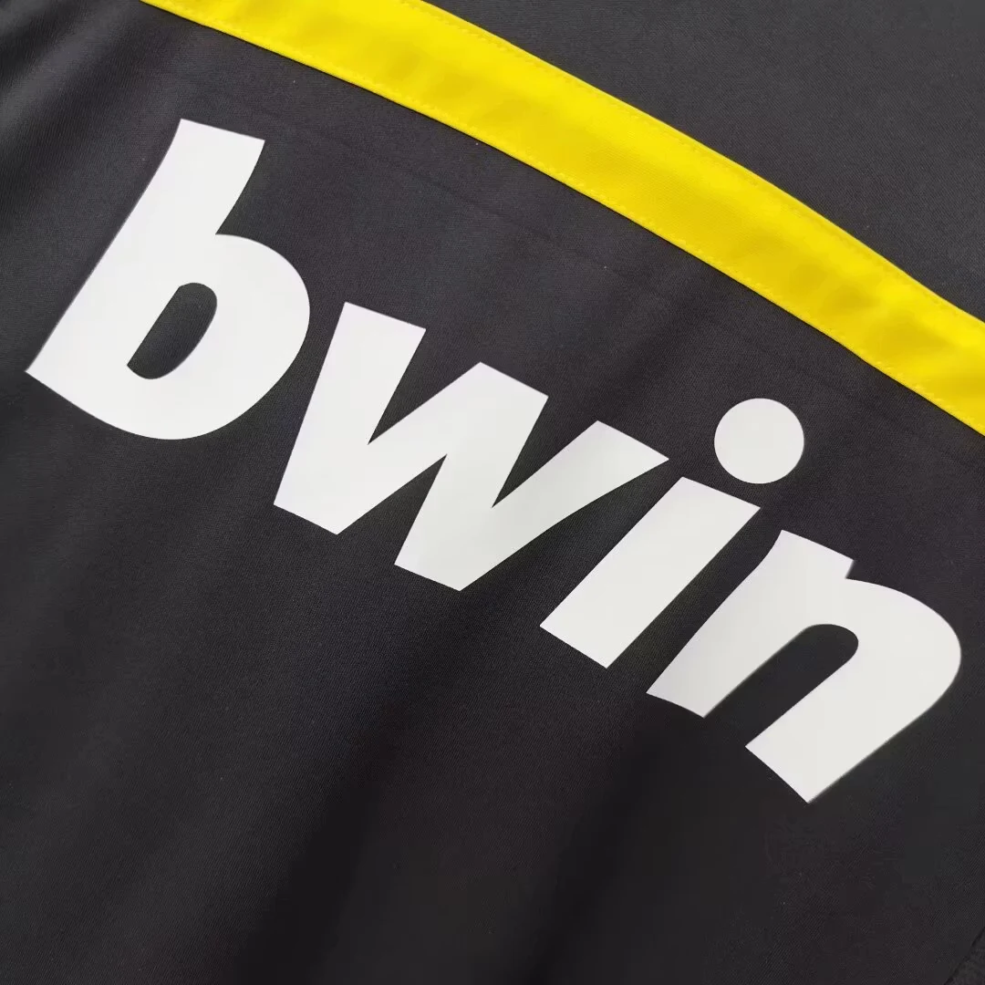 2011-12 Real Madrid Black Goalkeeper Retro Jersey view 3