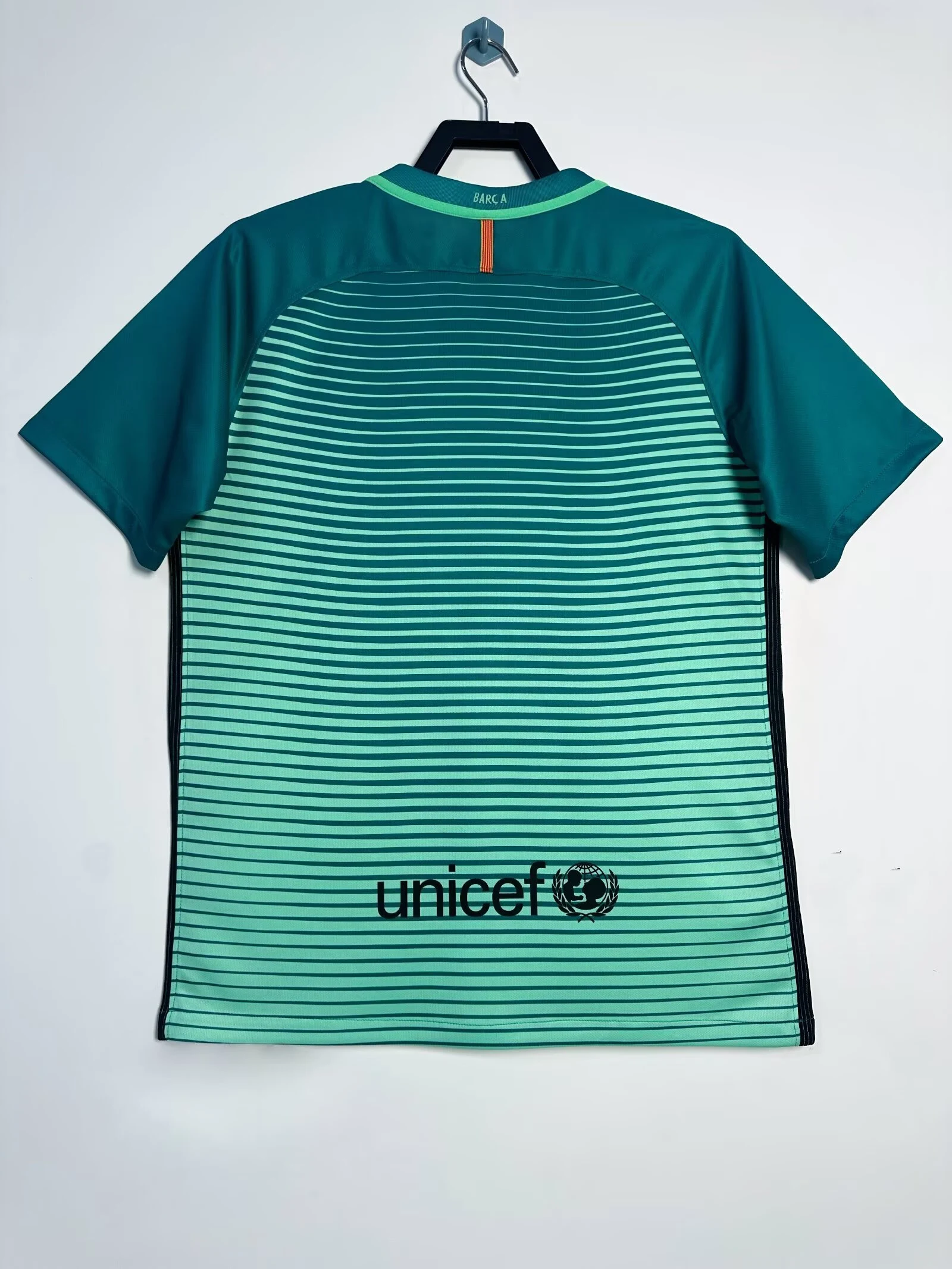 2016-17 Barcelona Second Away Retro Jersey view 2