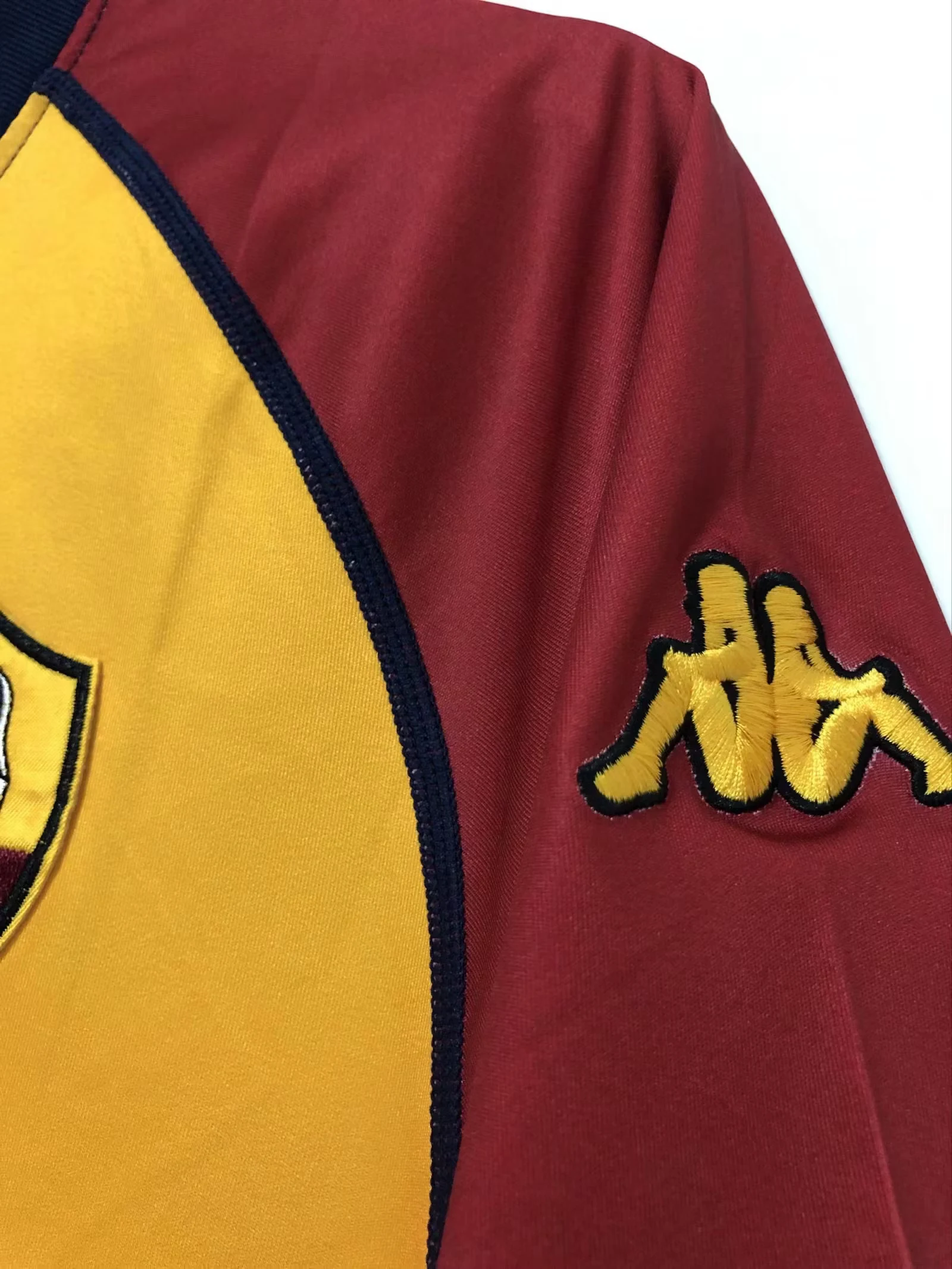 2000-01 Roma Home Retro Jersey view 3
