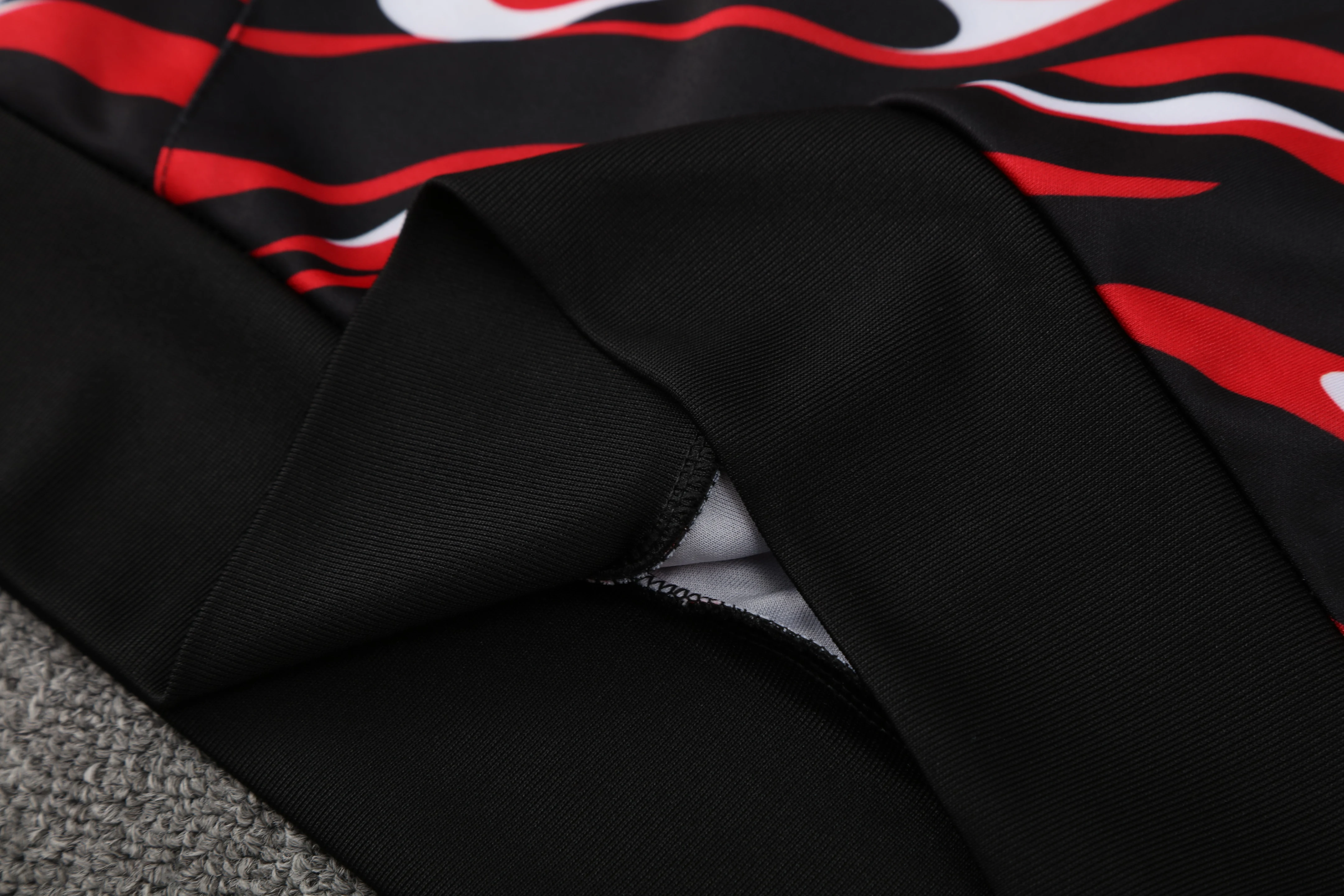 2025-26 Manchester United Black and Red Training Hooded Jersey view 9
