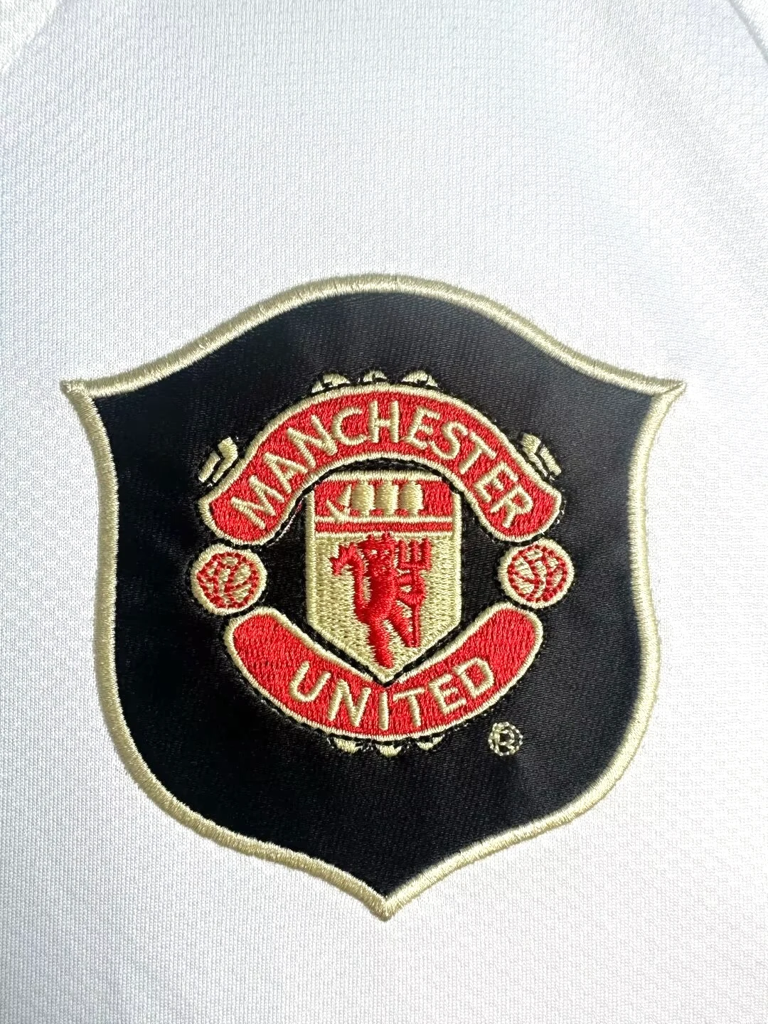 2006-07 Manchester United Away Retro Shirt view 5