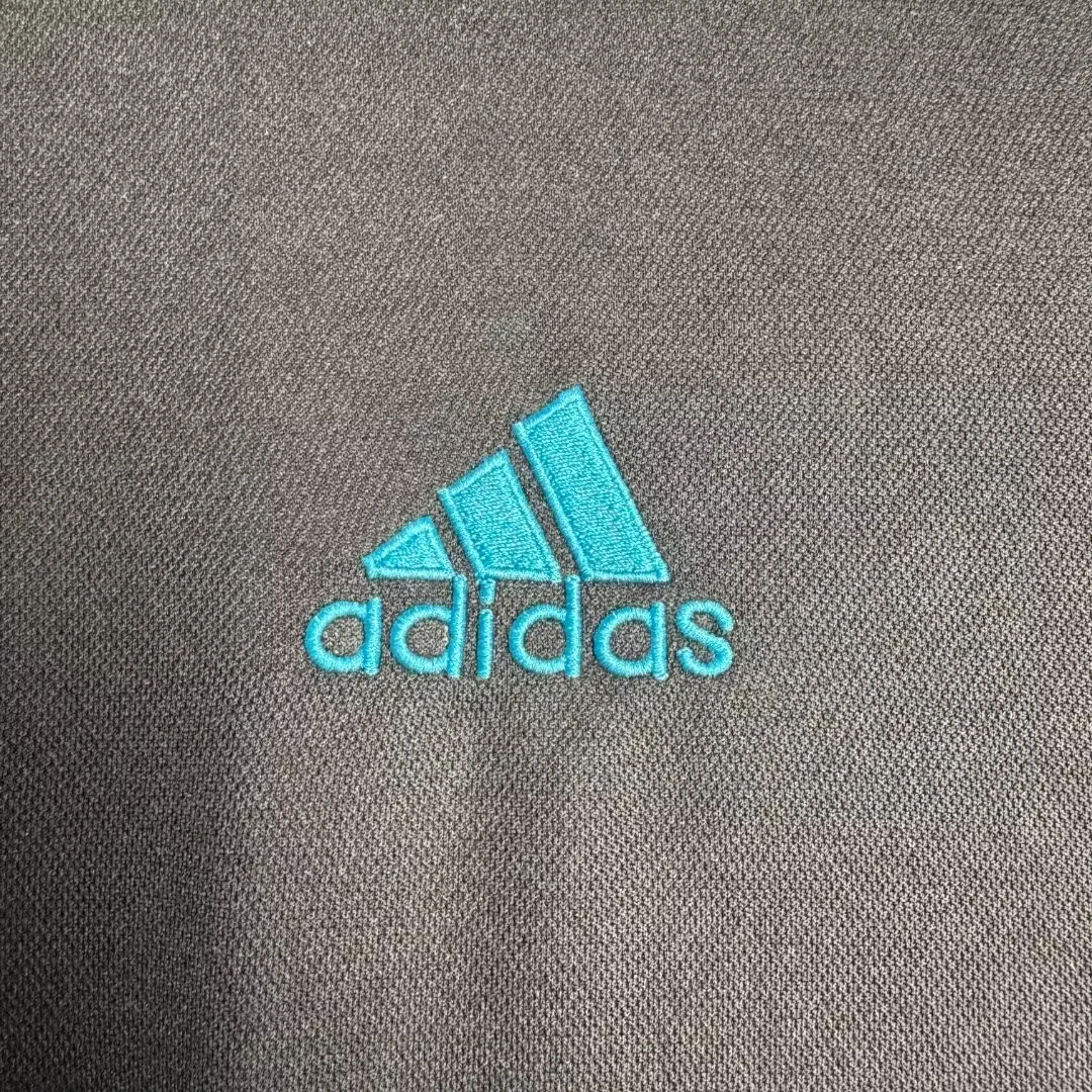2017-18 Real Madrid Away Retro Jersey view 8