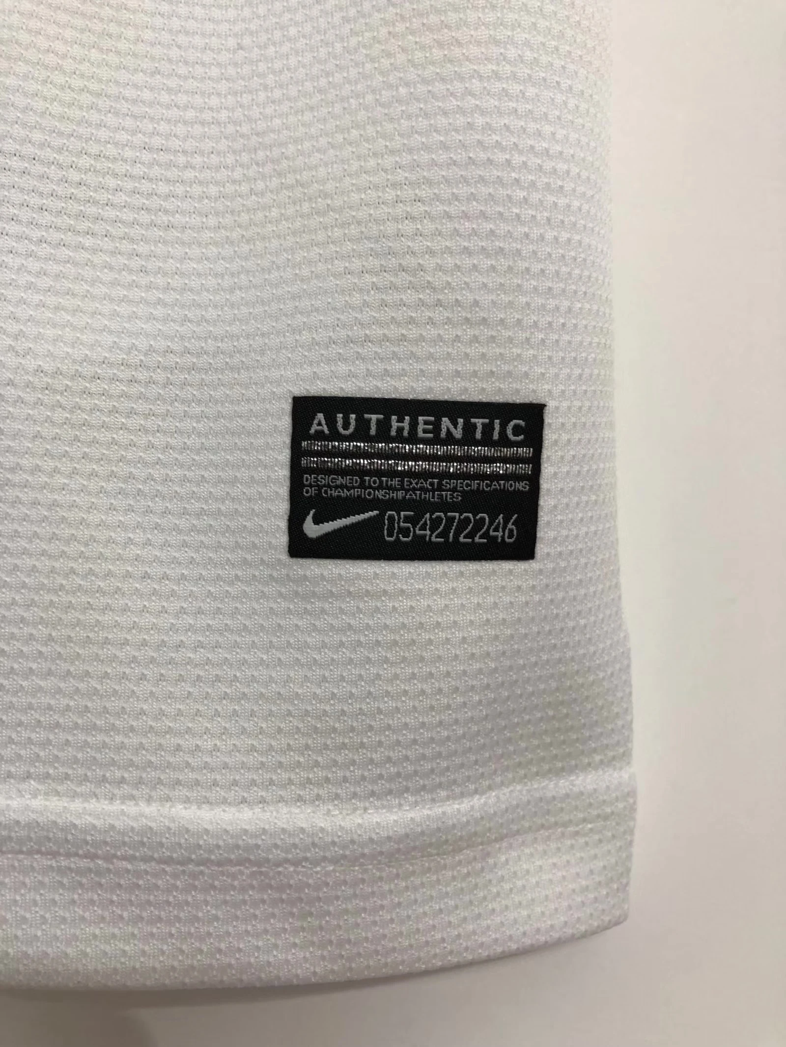 2013-14 Manchester United white retro jersey view 4