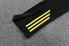 2025-26 Manchester United Black Half-Raised Training Jersey view 14