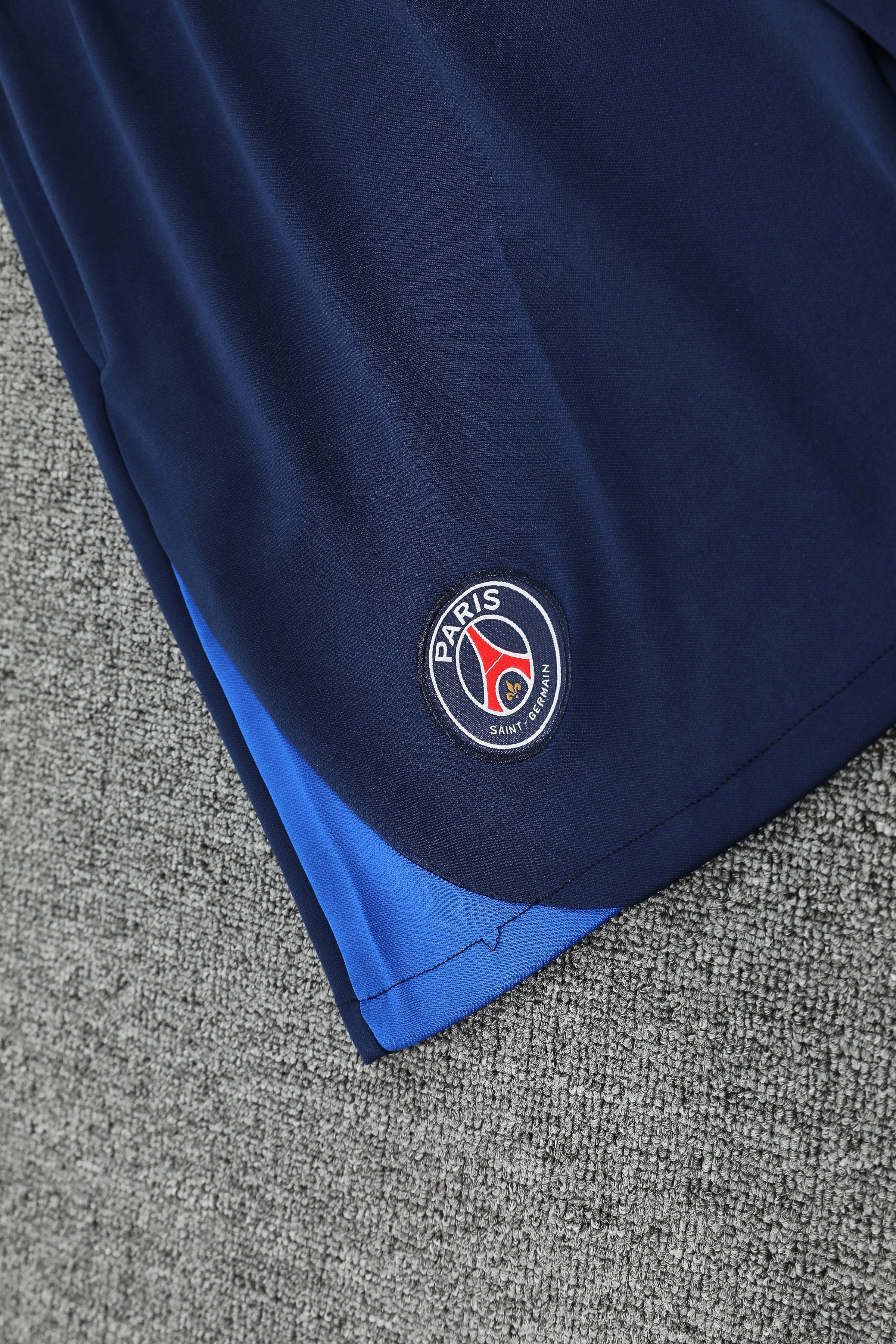 2025-26 Paris Saint-Germain training vest jersey view 3