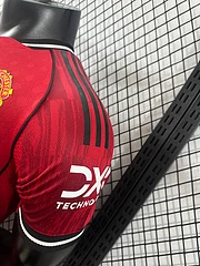 2025-26 Manchester United Home Shirt - Player Edition view 9