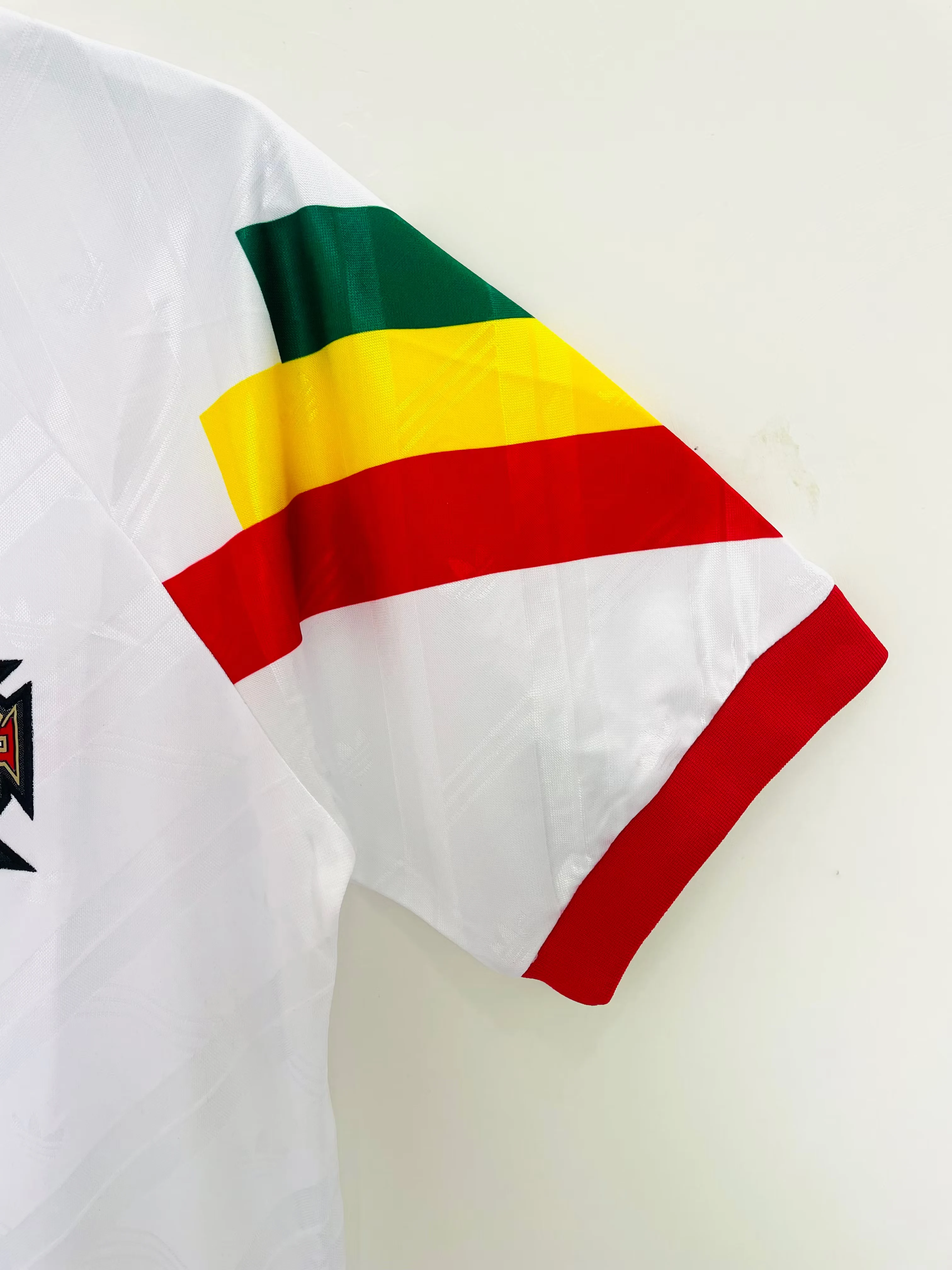 1992-94 Portugal Away Retro Jersey view 3