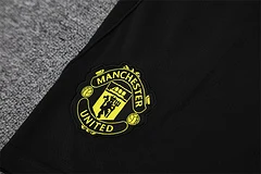 2025-26 Manchester United black short-sleeved training jersey view 4