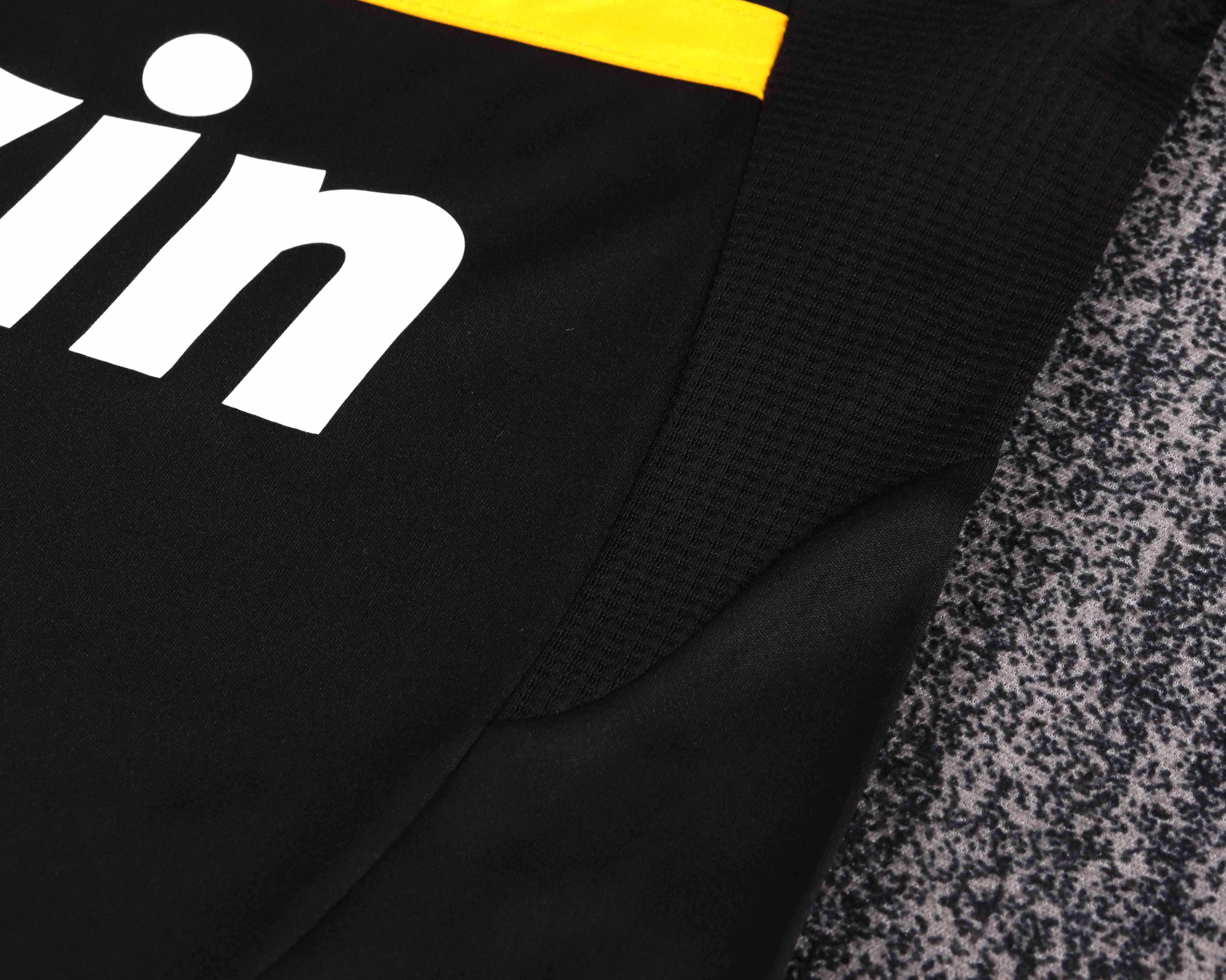 2011-12 Real Madrid Goalkeeper Retro Black Shirt - Kids view 7