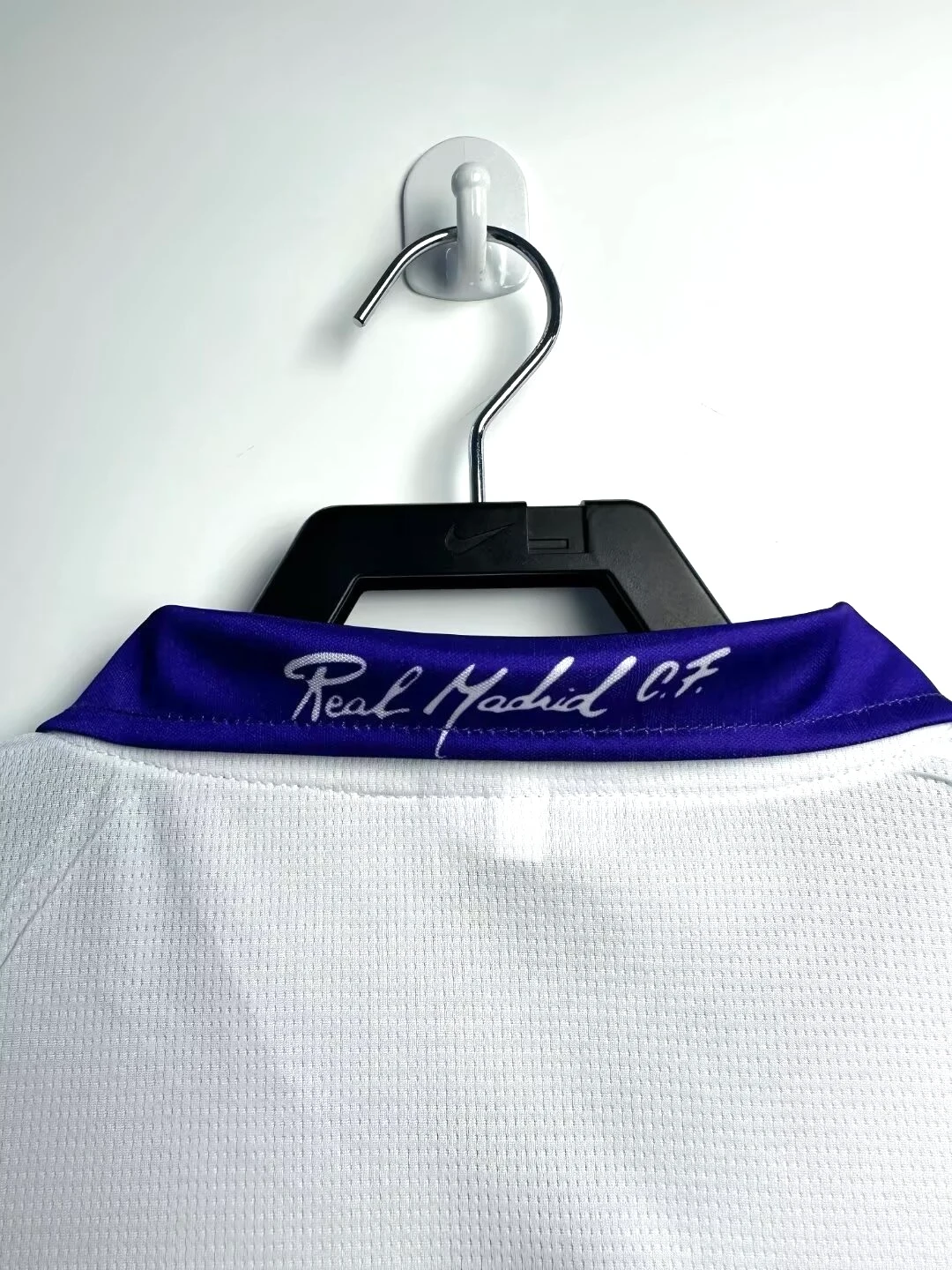 1997-98 Real Madrid Home Retro Jersey view 7