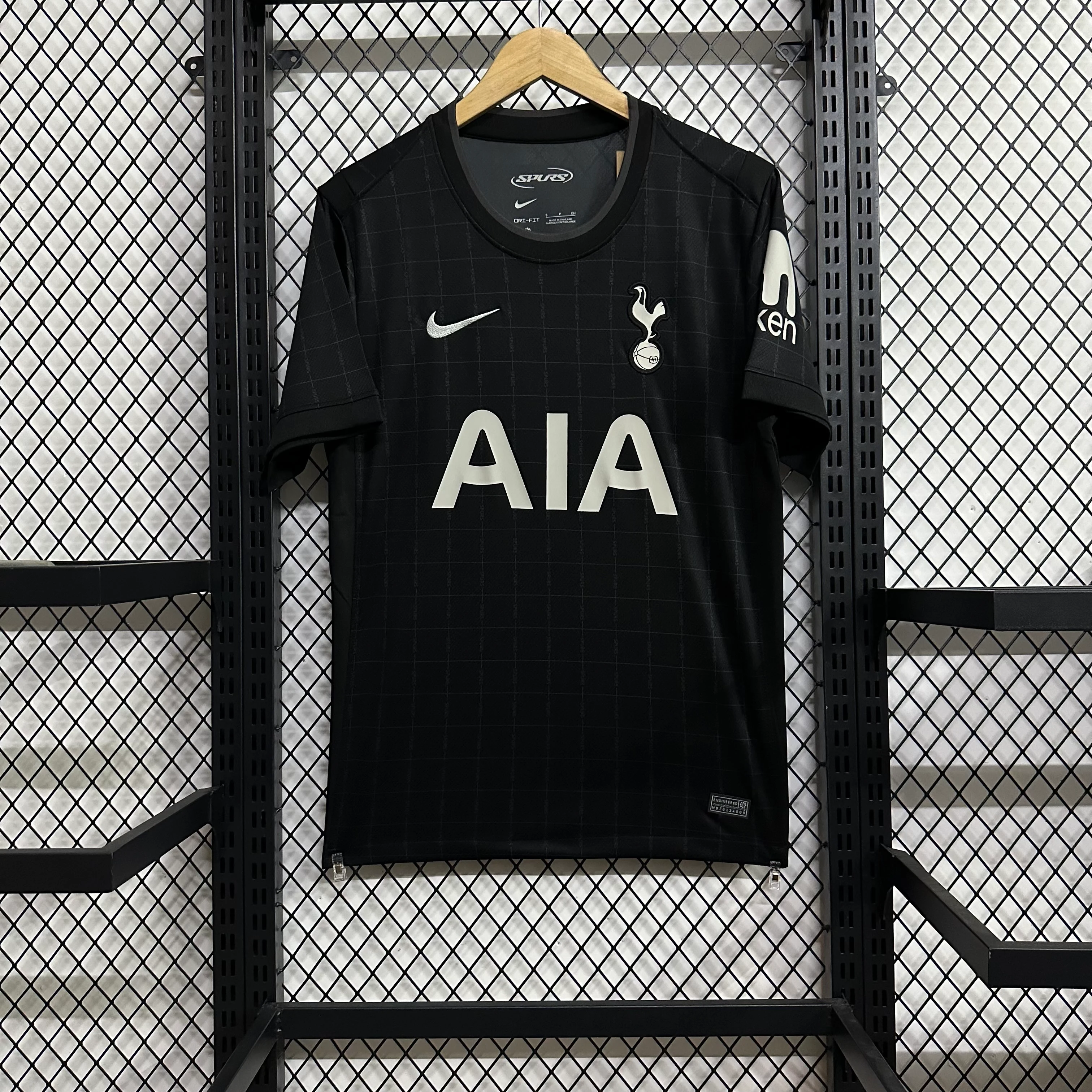 2025-26 Tottenham Hotspur Away Kit view 9