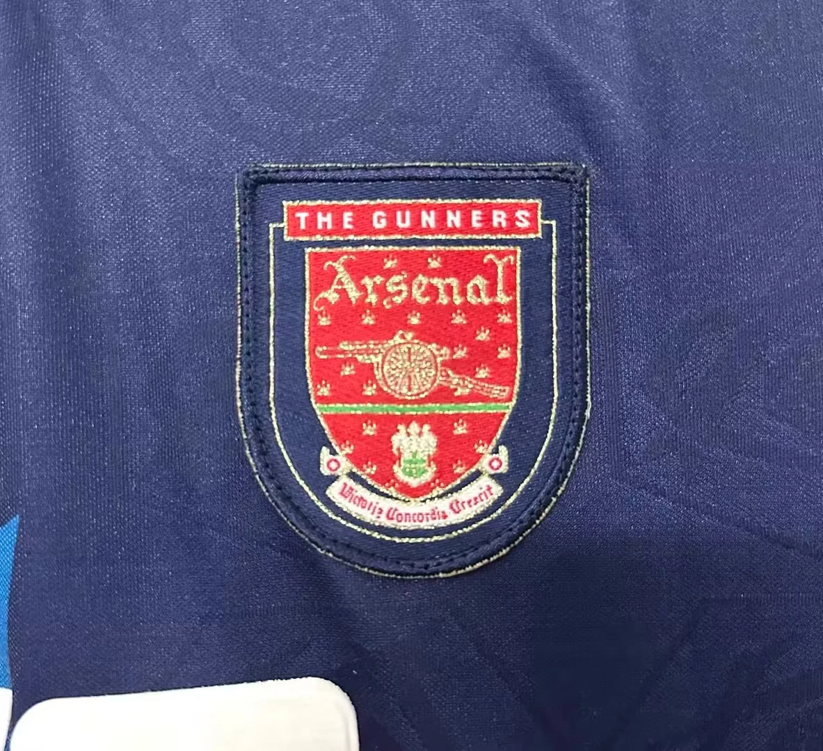 1995-96 Arsenal Away Long Sleeve Retro Shirt view 5