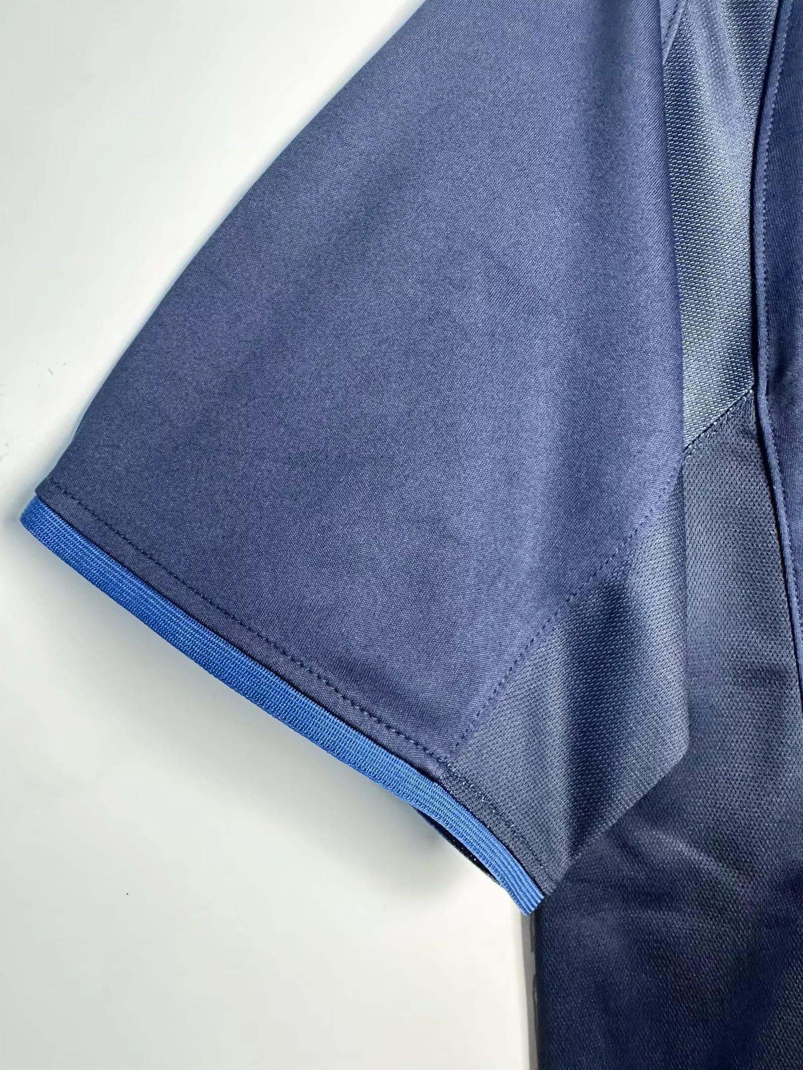 2003–03 Barcelona Second Away Retro Jersey view 7