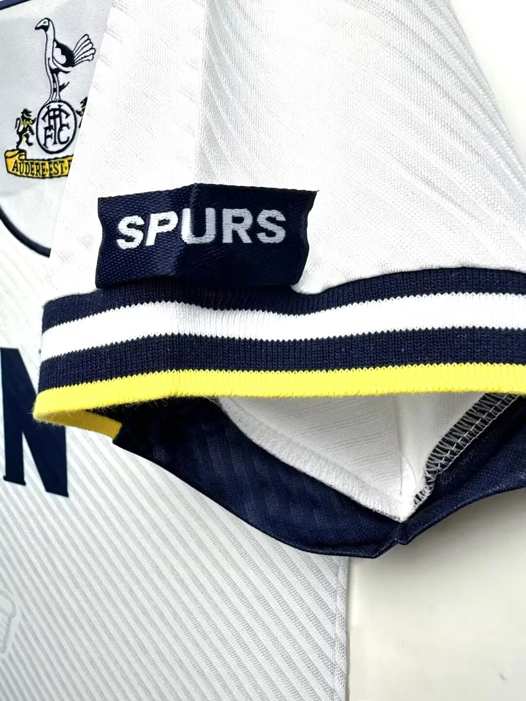 1993-95 Tottenham Hotspur Home Retro Jersey view 3