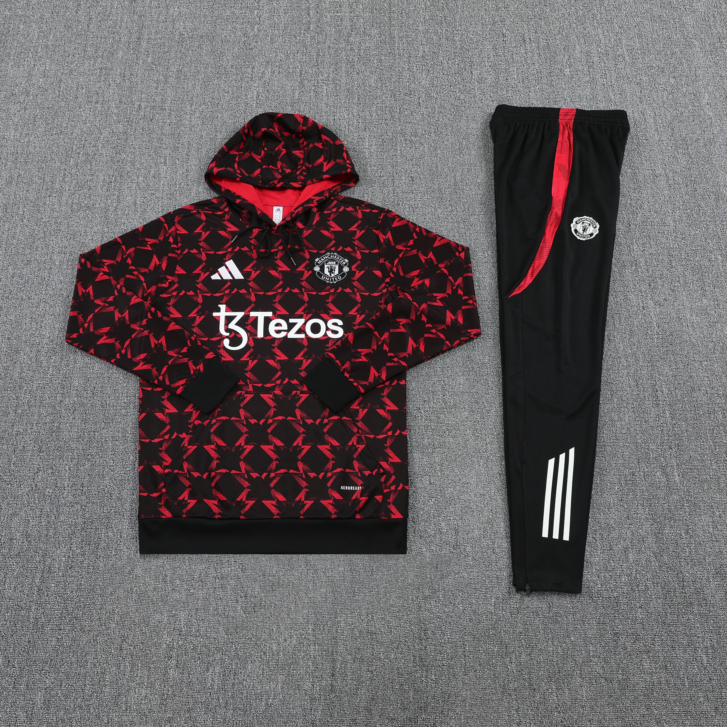 2025-26 Manchester United Red Training Hooded Jersey view 11