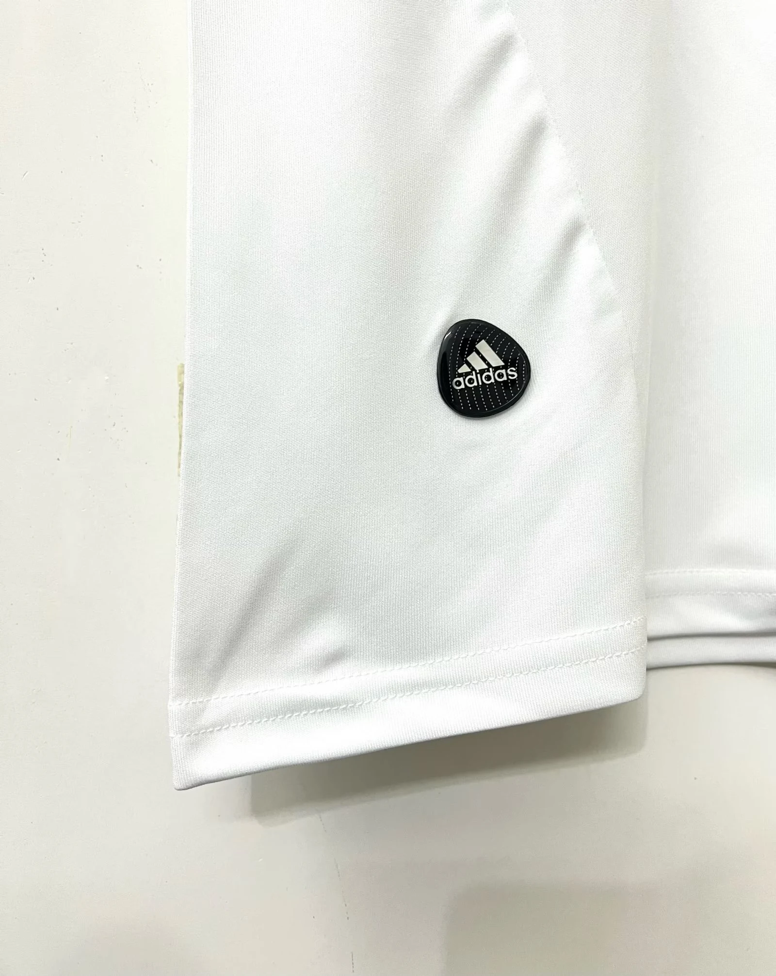 2011-12 Real Madrid Home Retro Jersey view 3