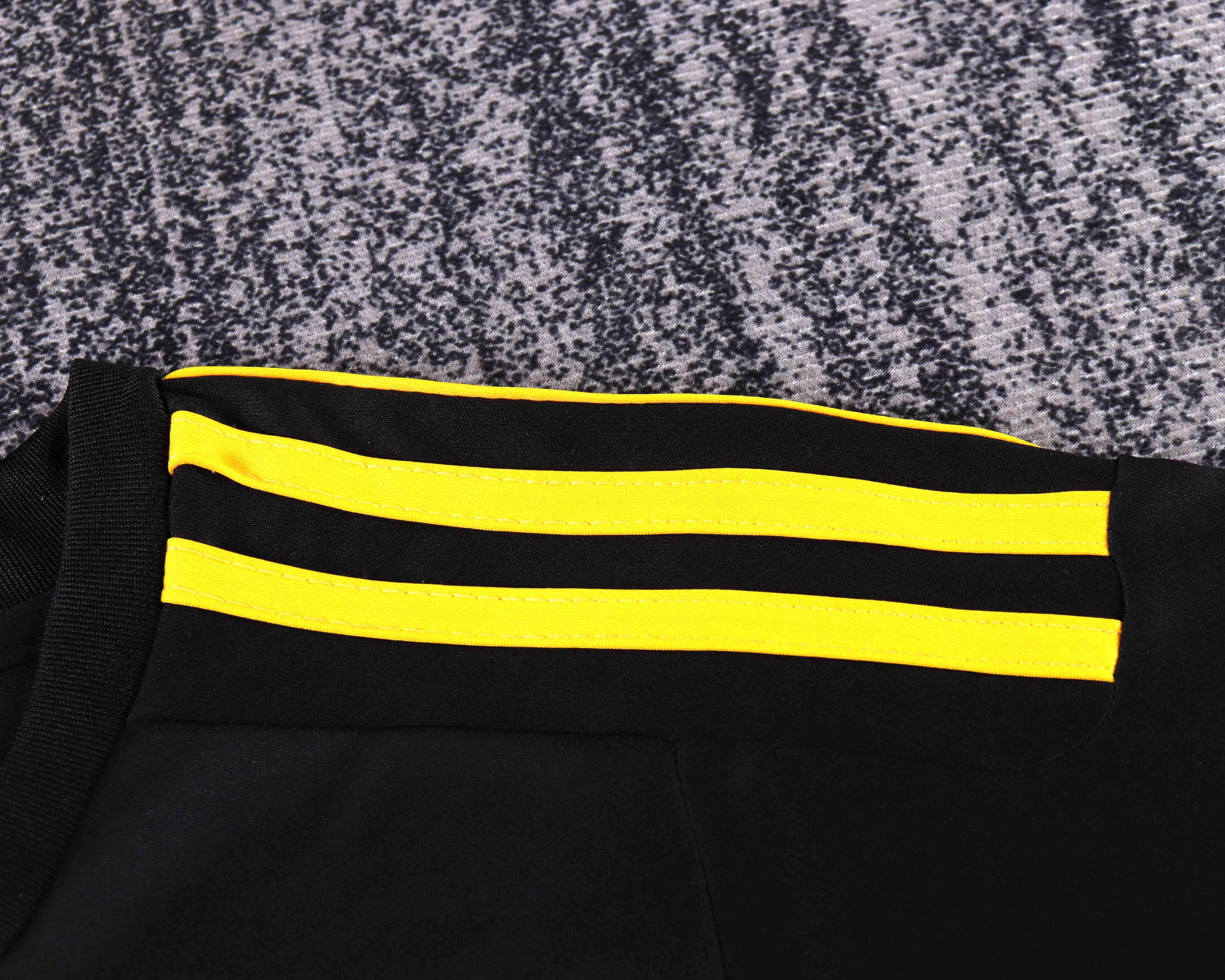 2011-12 Real Madrid Goalkeeper Retro Black Shirt - Kids view 9