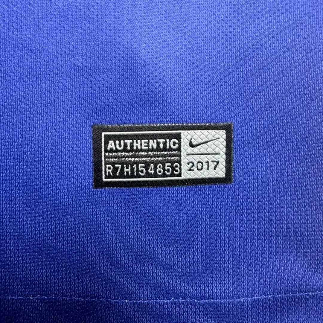 2017-18 Barcelona Home Retro Jersey view 3