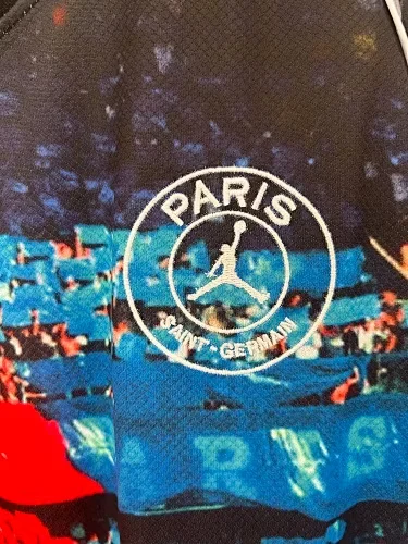 2025-26 Paris Saint-Germain Commemorative Jersey - Fan Edition view 4