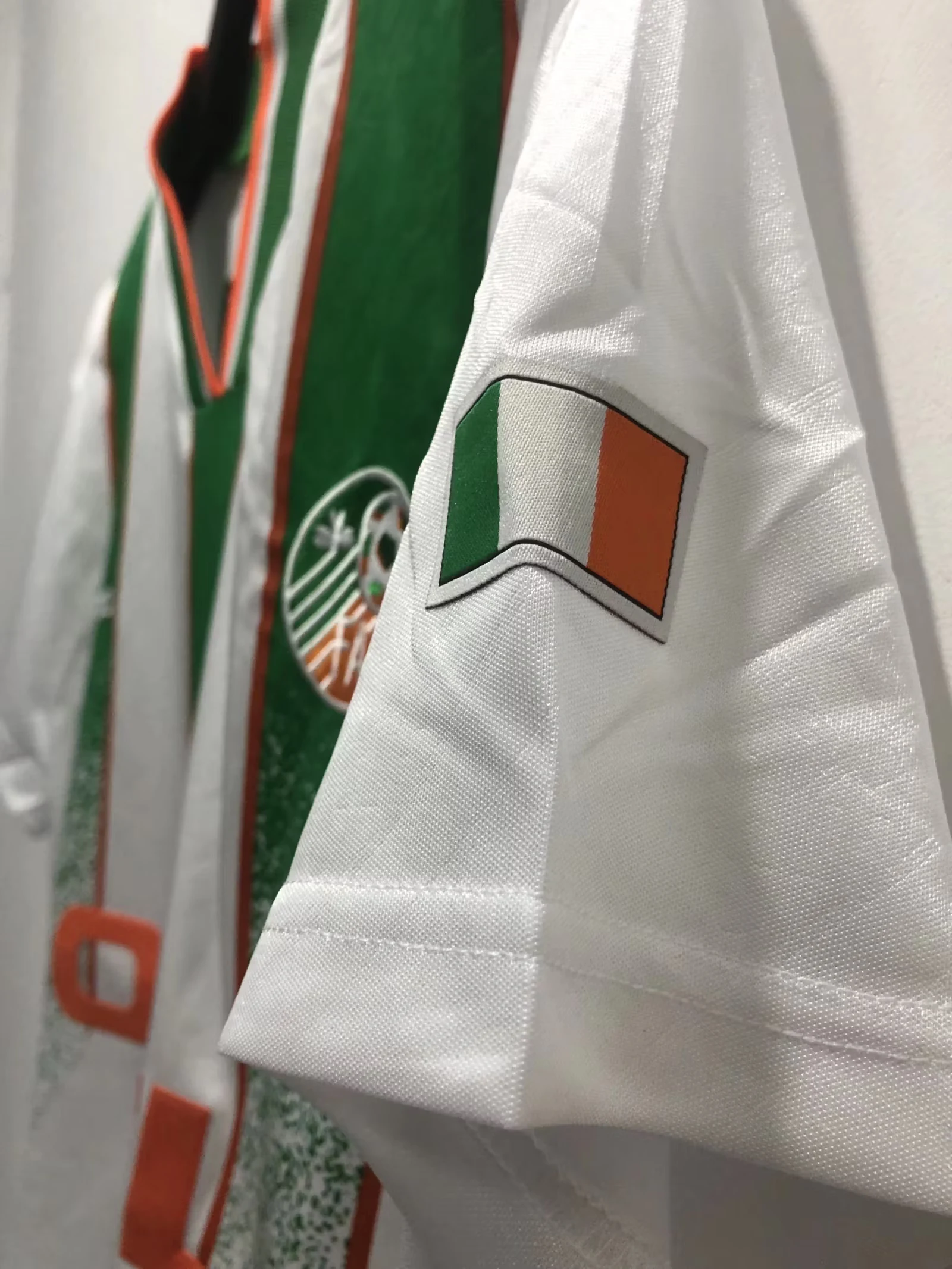 1994 Ireland Away Retro Jersey - with Advertisement view 6