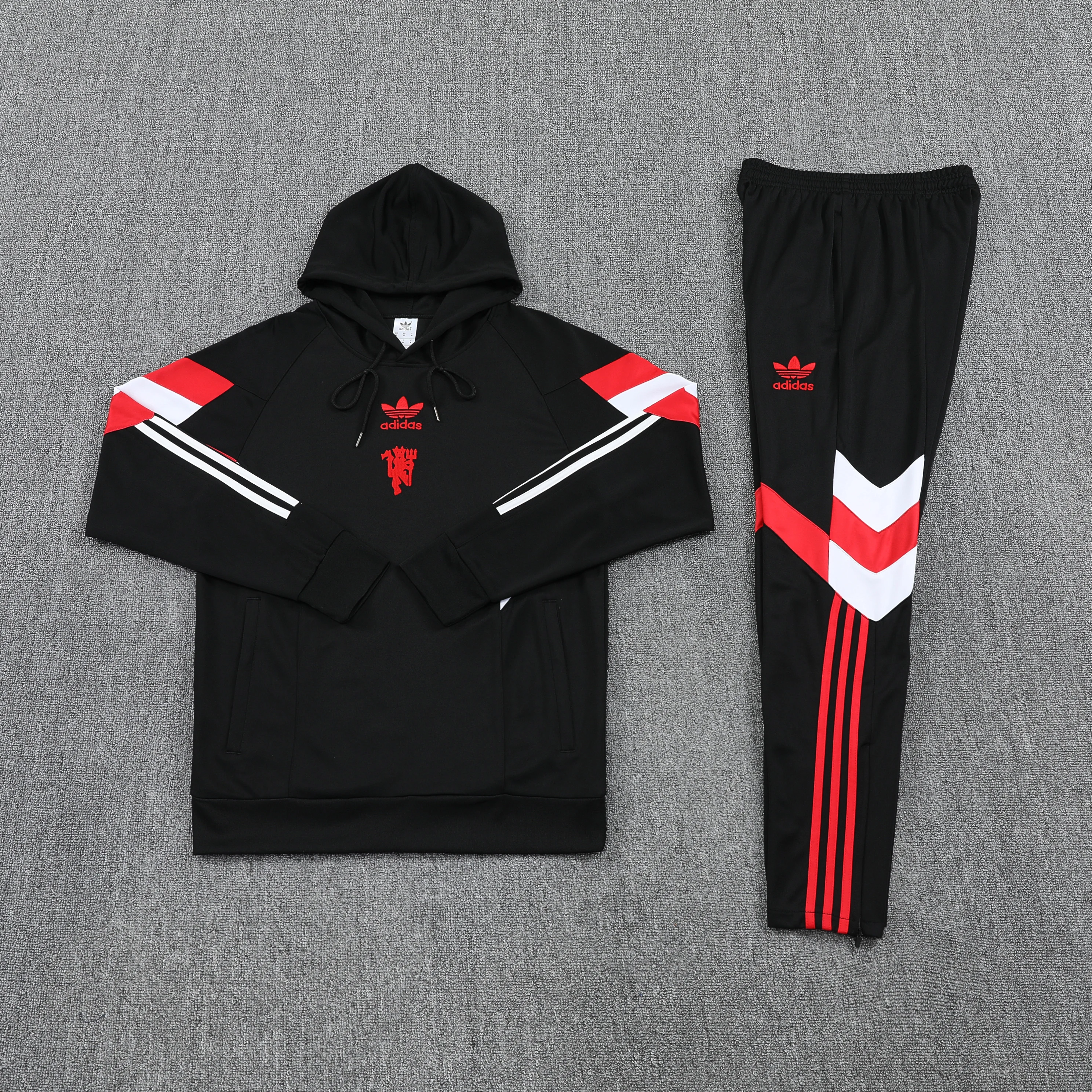 2025-26 Manchester United Black Training Hooded Jersey view 12
