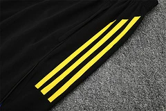 2025-26 Manchester United black short-sleeved training jersey view 5