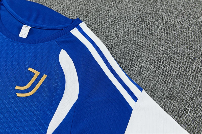 2026-27 Juventus light blue short-sleeved training jersey view 9