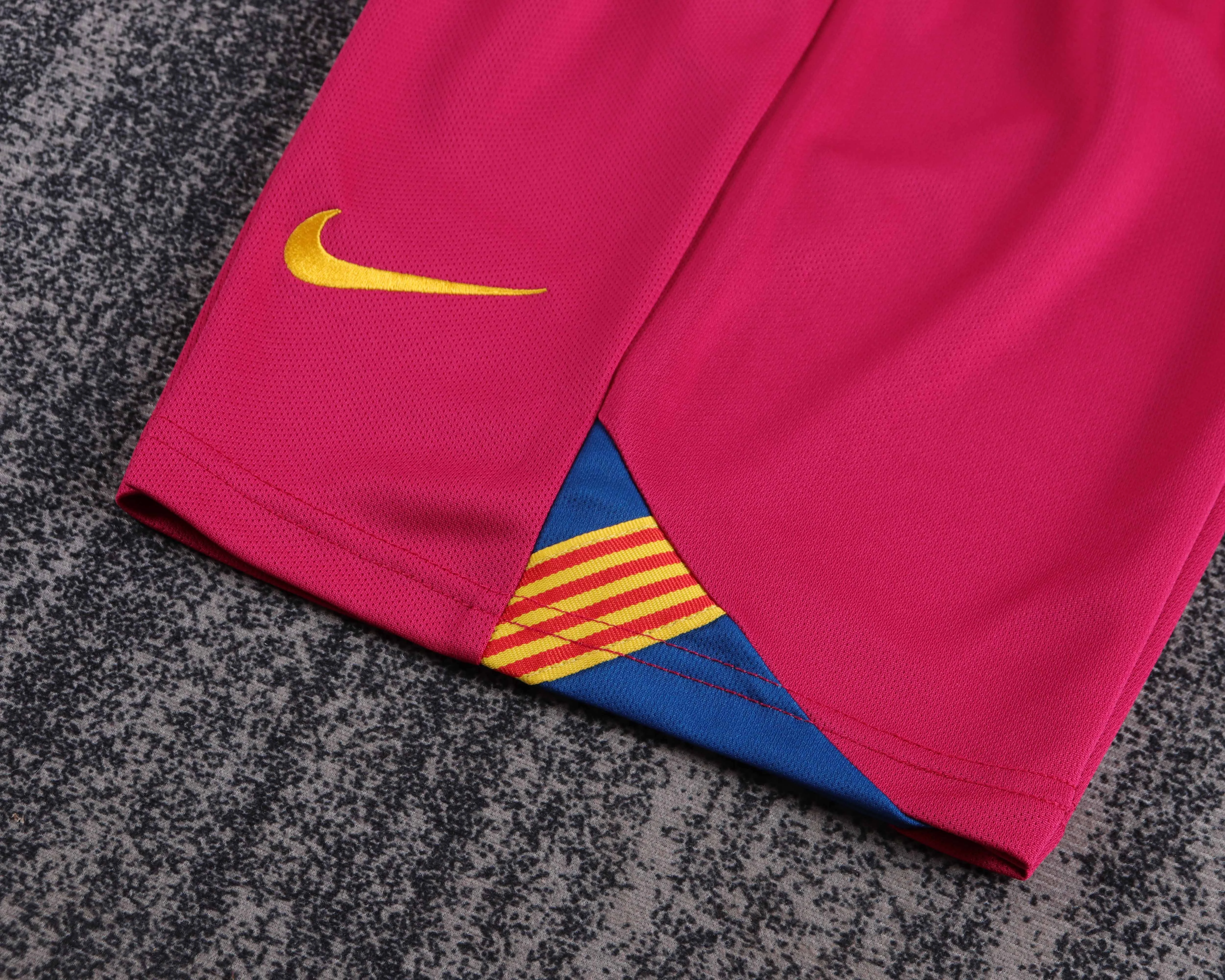 2005-06 Barcelona Home Champions League Retro Shirt - Kids Size view 13