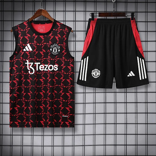 2025-26 Manchester United training vest jersey