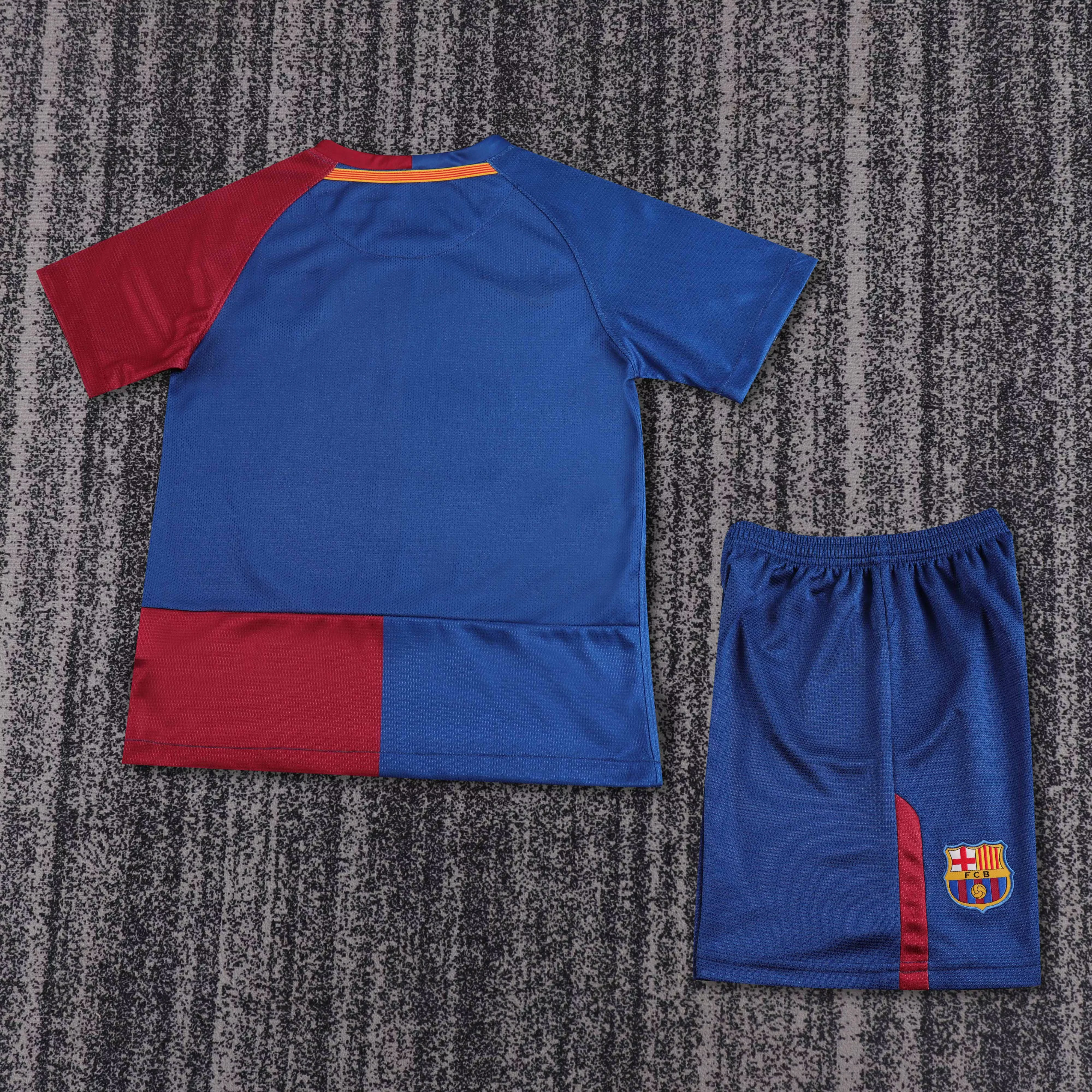 2008-09 Barcelona Home Champions League Retro Shirt - Kids Size view 2