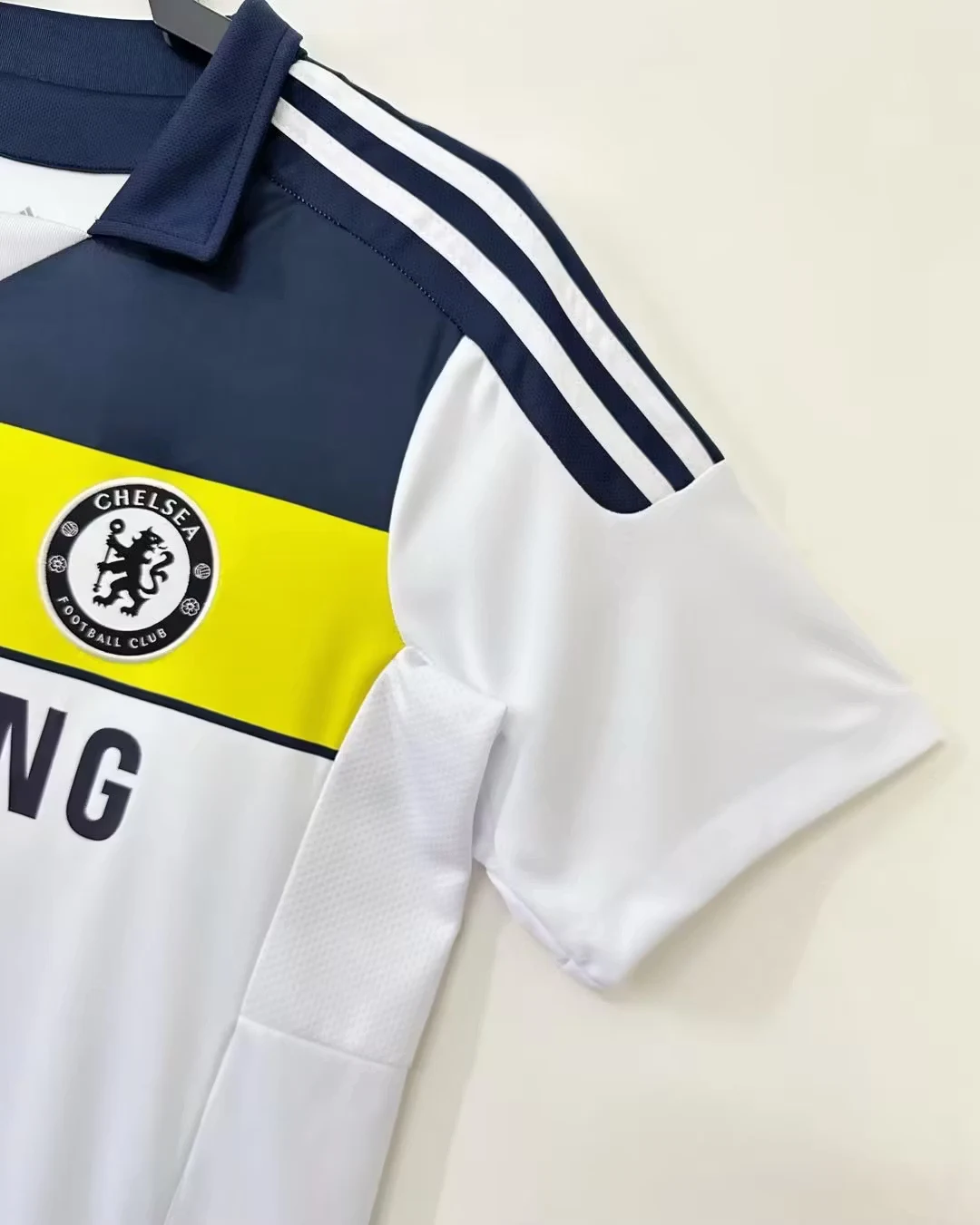 2011-12 Chelsea Second Away Retro Shirt view 8
