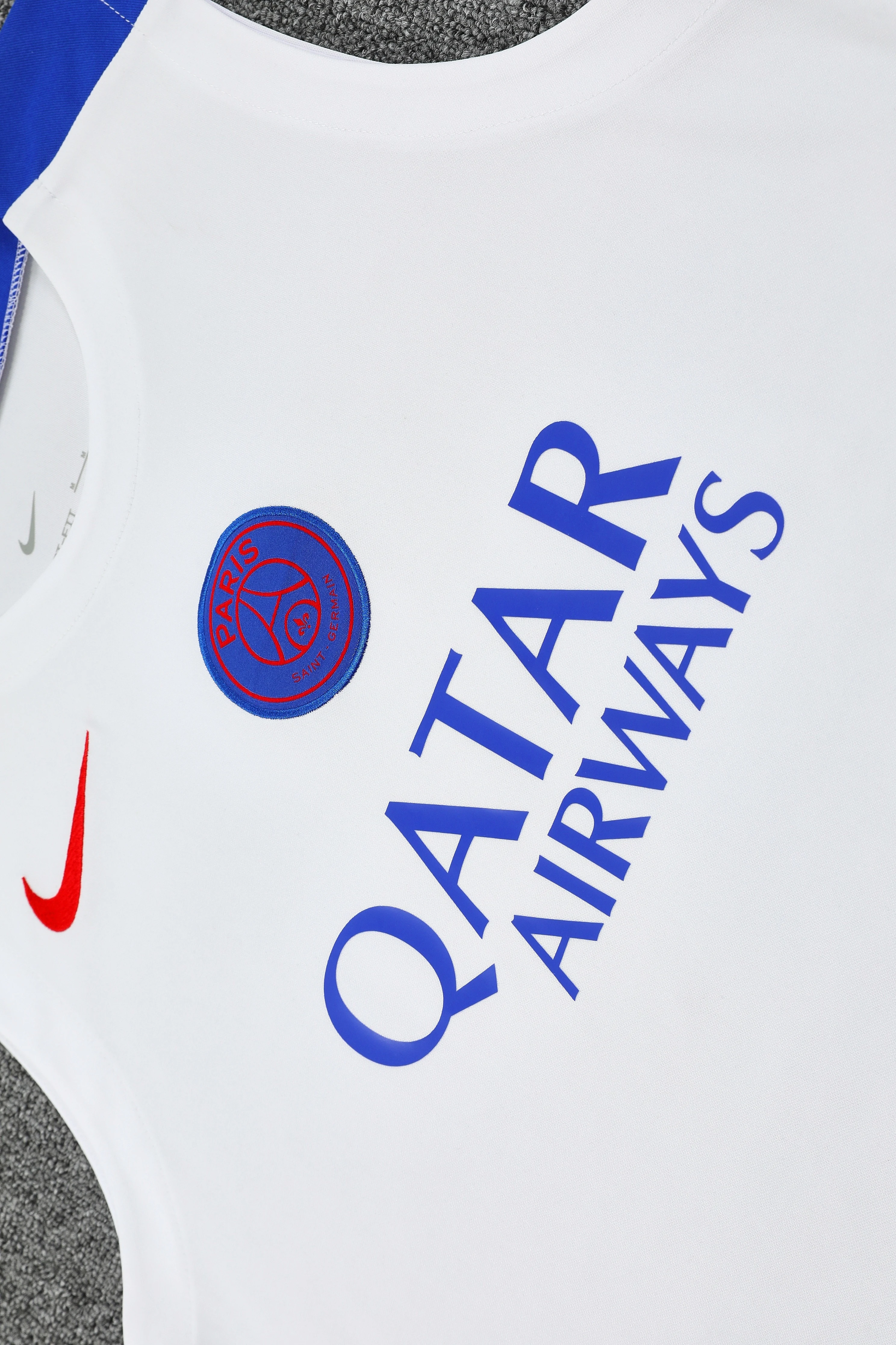 2025-26 Paris Saint-Germain training vest jersey view 5