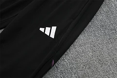 2025-26 Manchester United Purple Half-Pack Training Jersey view 5