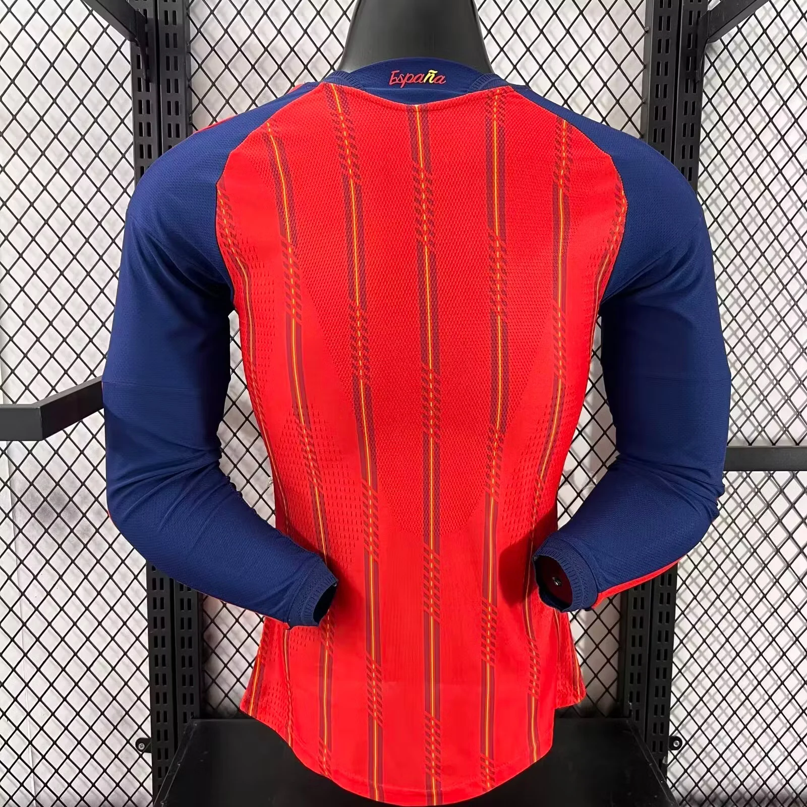 2026 Spain Home Long-Sleeve Jersey - Player Version view 2