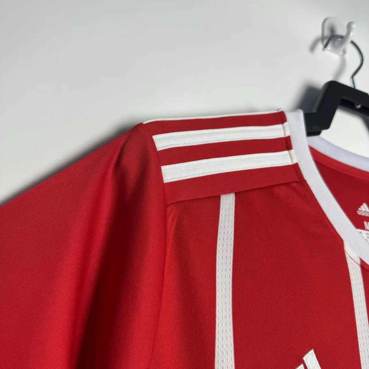 2017-18 Bayern Munich Home Retro Jersey view 8