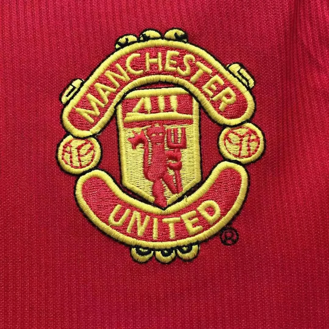 1998-99 Manchester United Home Retro Jersey view 4