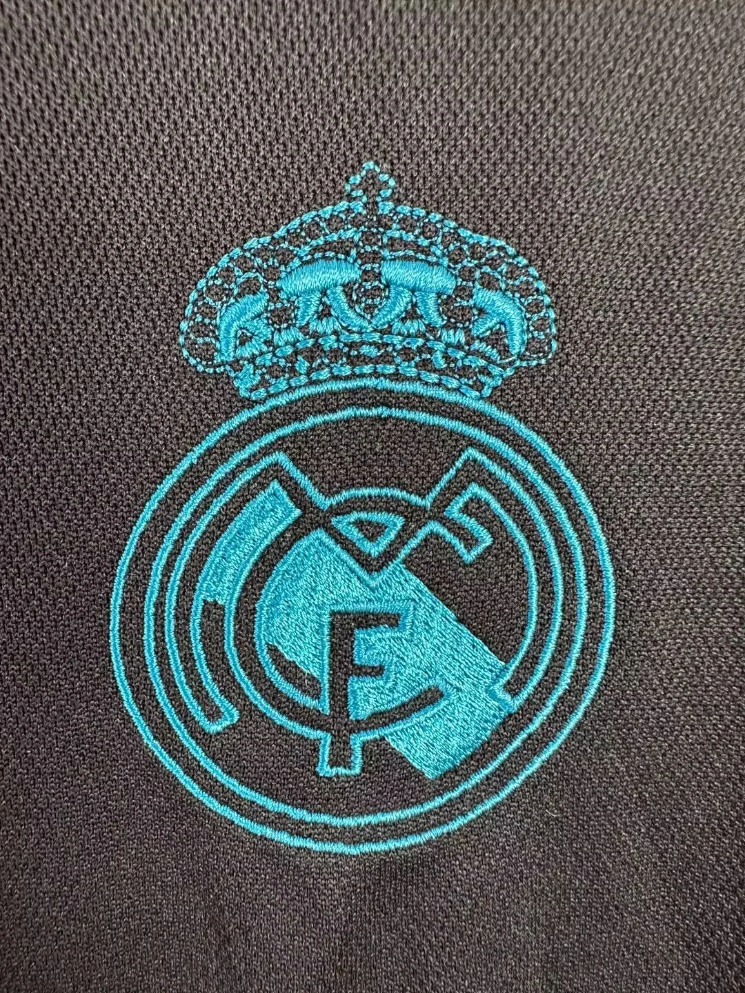 2017-18 Real Madrid Away Long Sleeve Retro Jersey view 3
