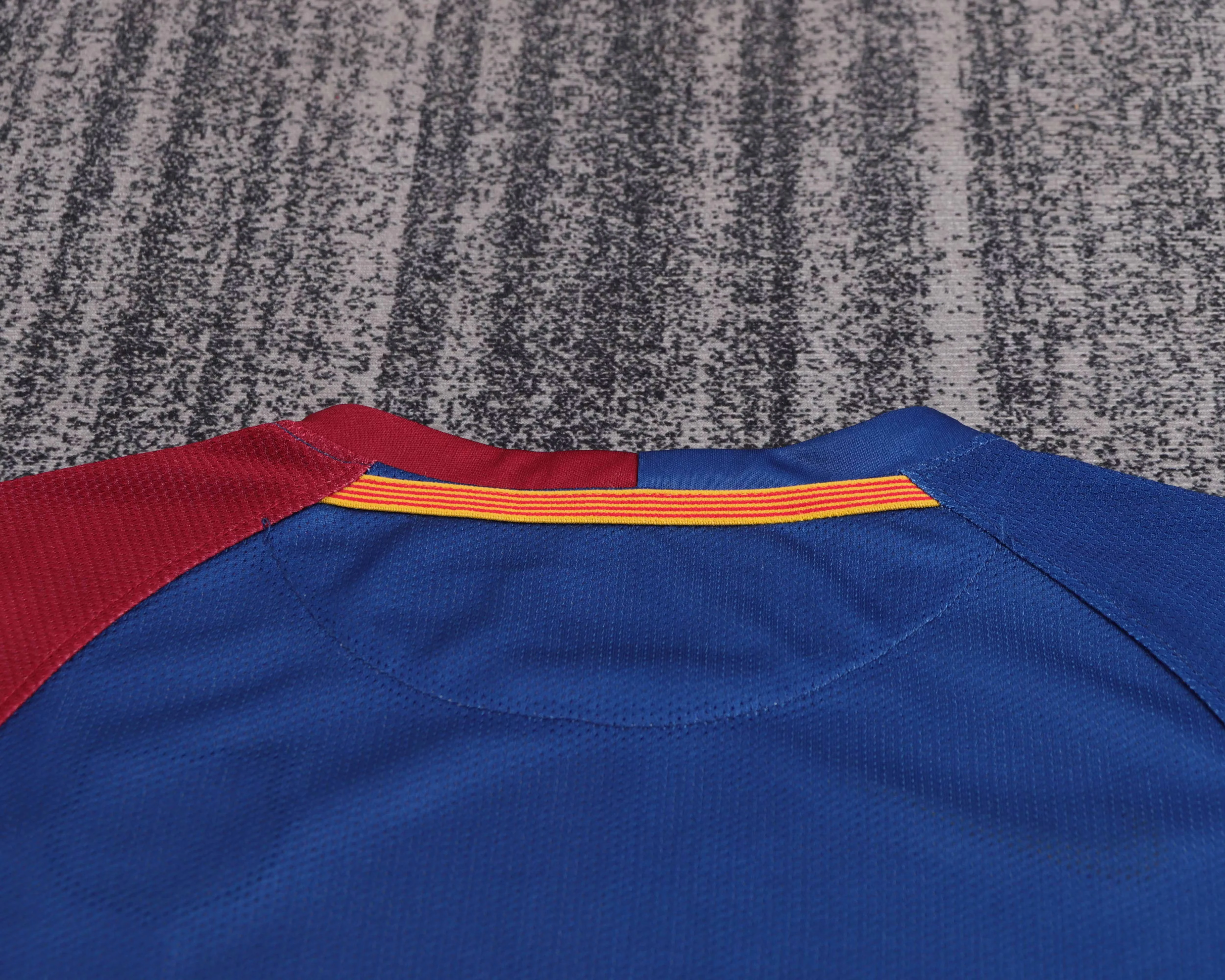 2008-09 Barcelona Home Champions League Retro Shirt - Kids Size view 4