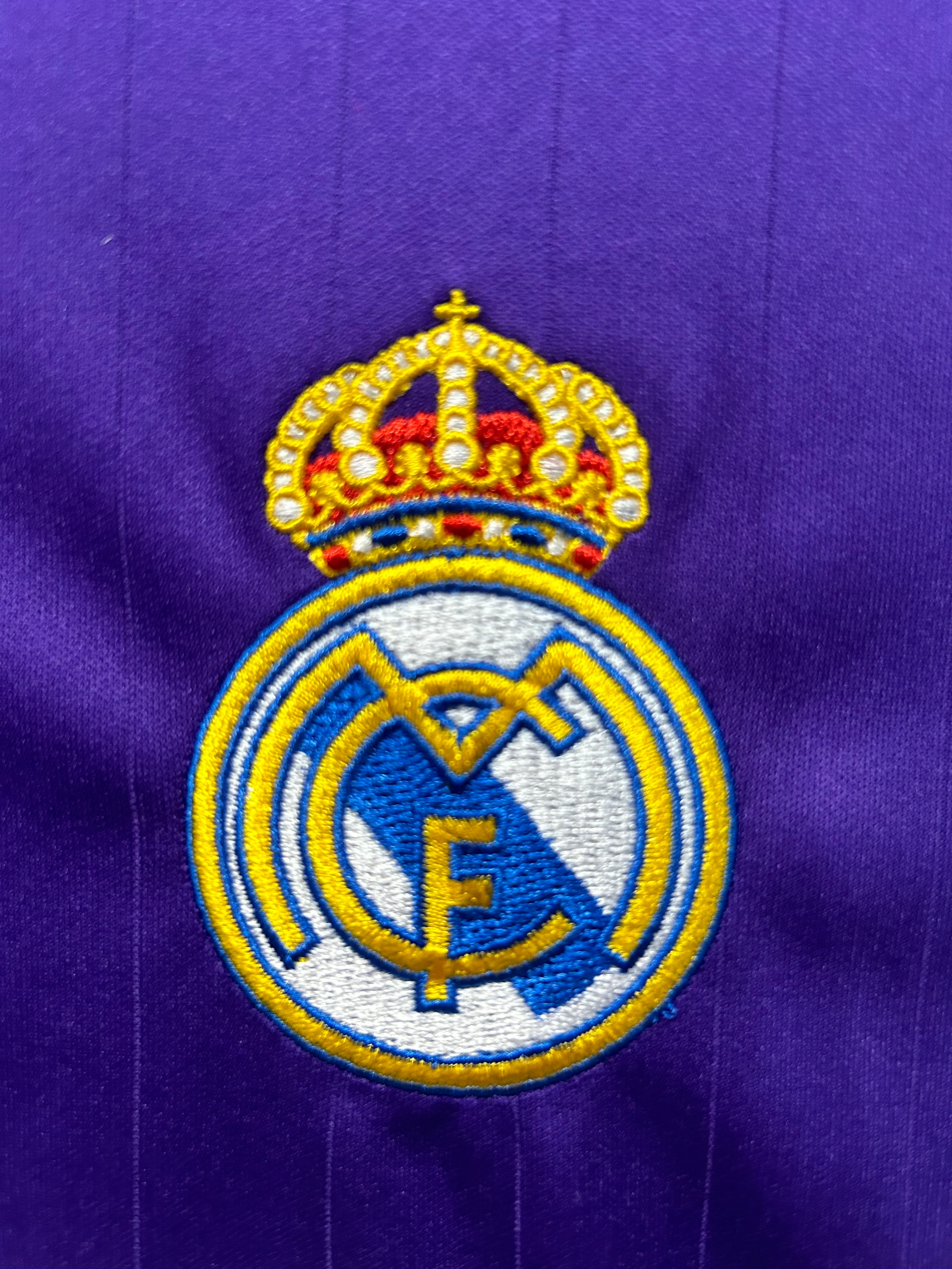 2006-07 Real Madrid Away Retro Jersey view 9