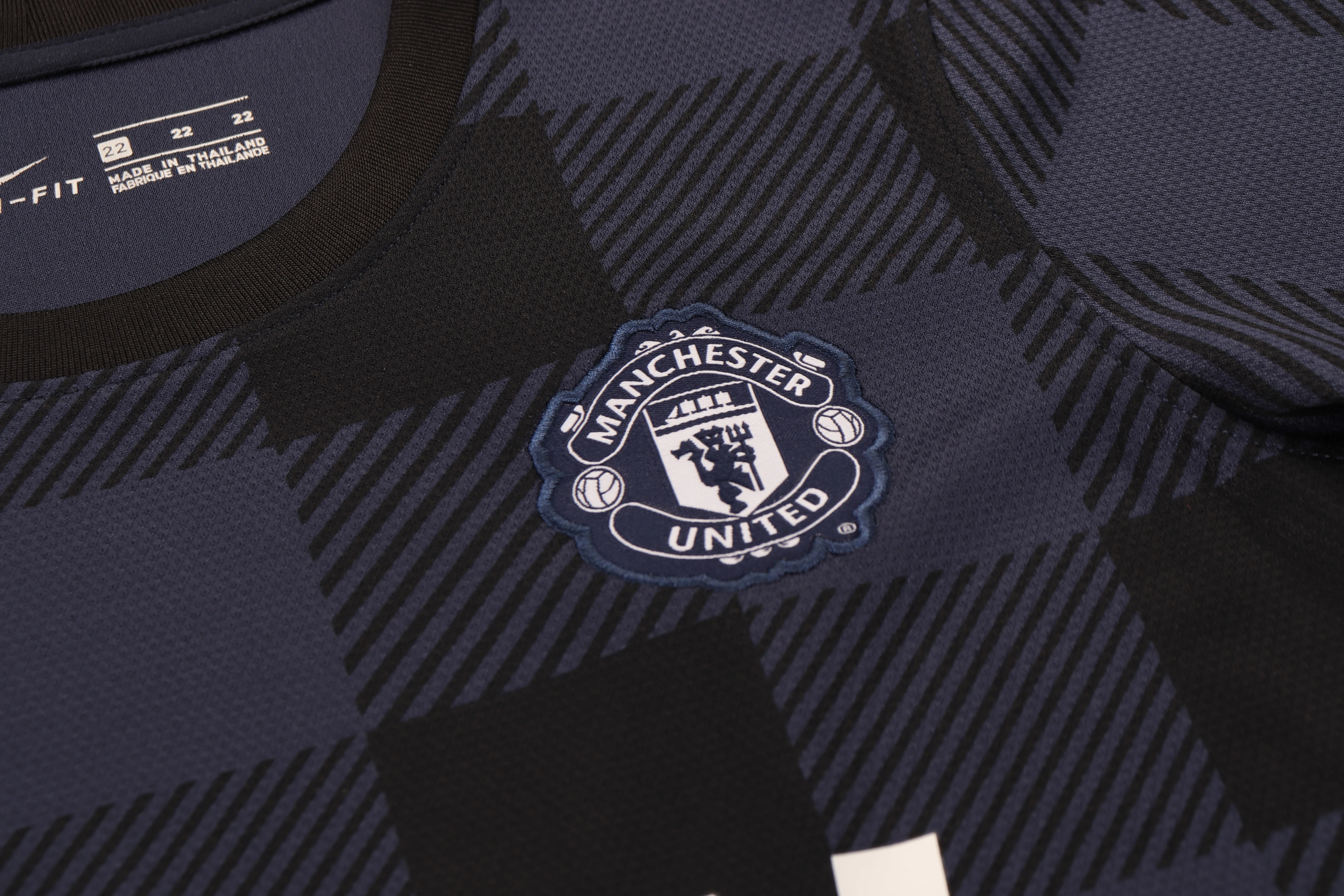 2013-14 Manchester United Away Retro Shirt - Kids Sizes view 8