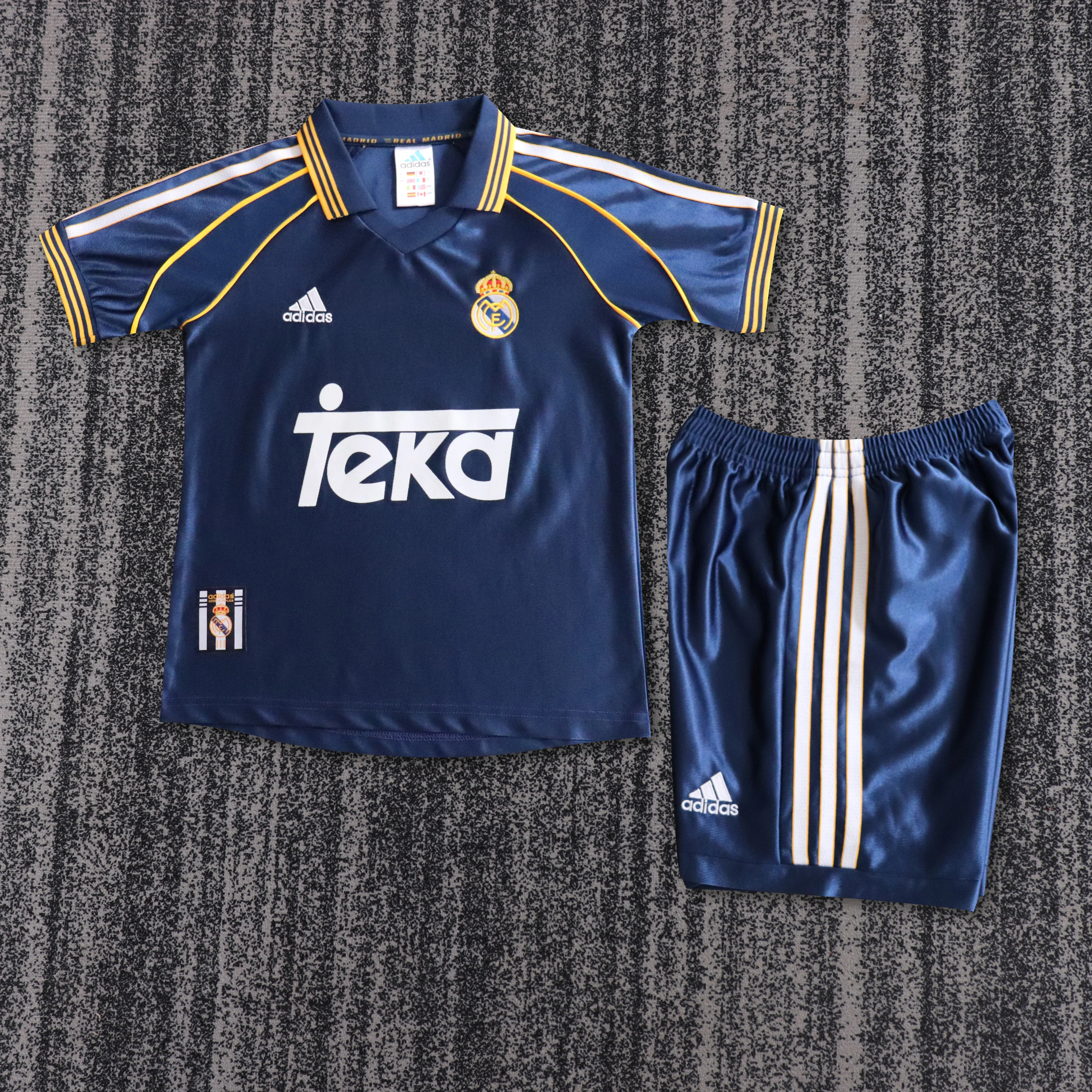 1998-00 Real Madrid Away Shirt - Kids Sizes