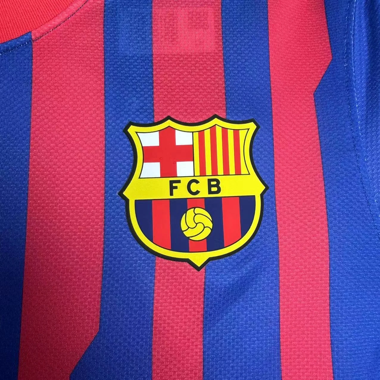 2011-12 Barcelona Home Retro Jersey view 8