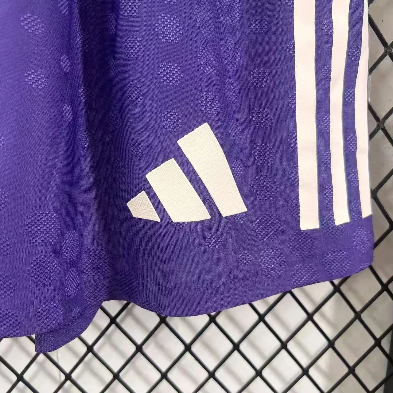 2025-26 Manchester United Away Shorts – Player Version view 4