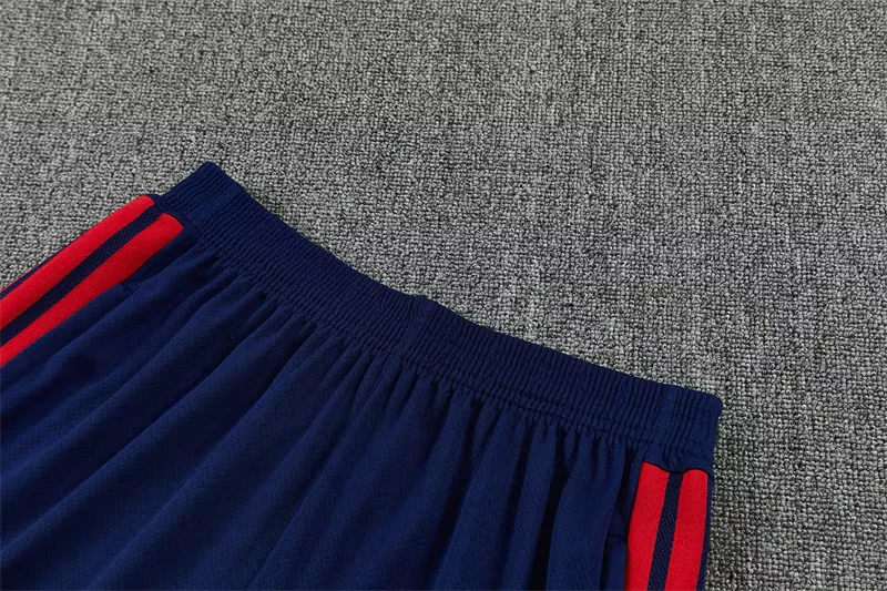 2026-27 Bayern Munich Beige Short-Sleeve Training Jersey view 7