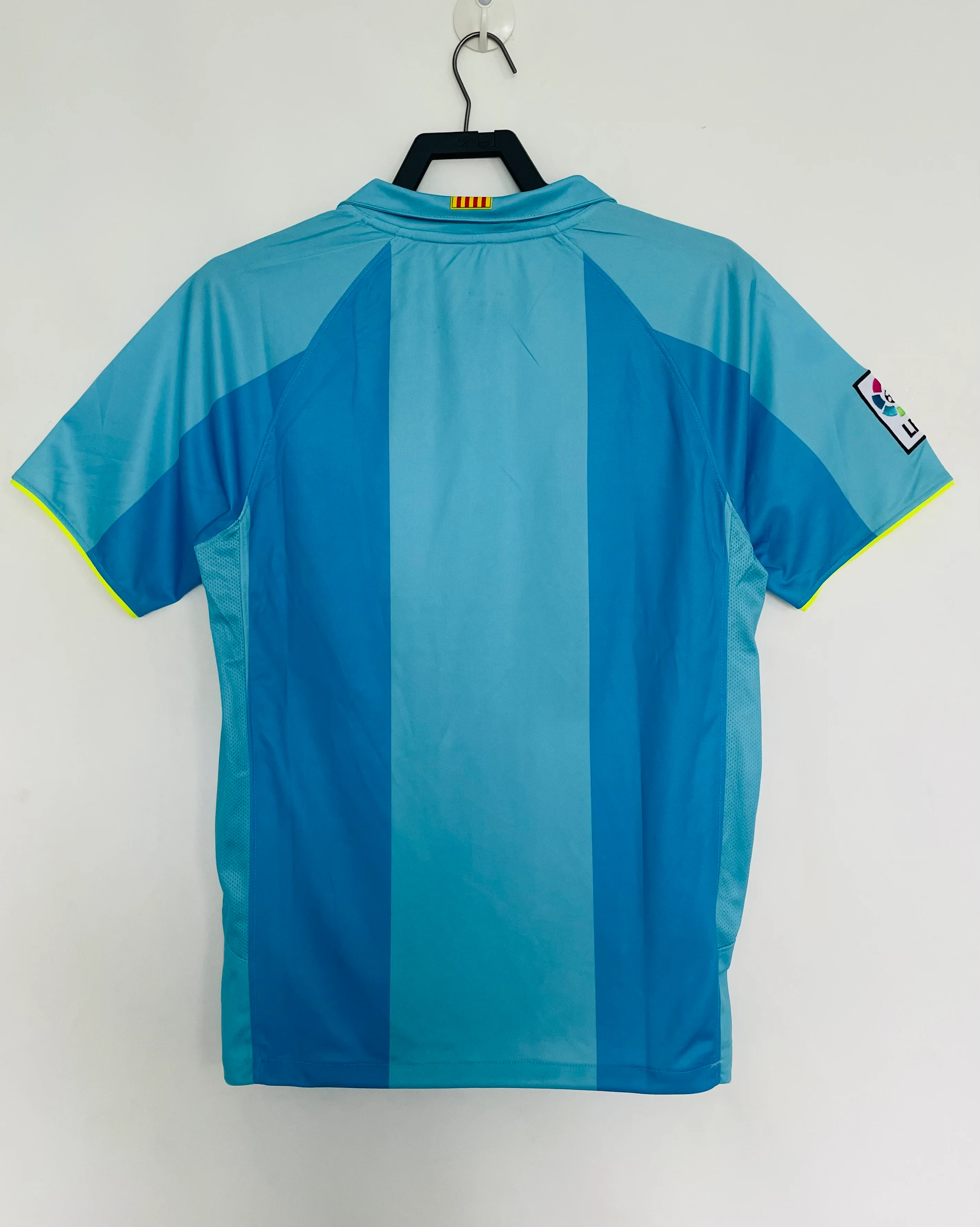2007-08 Barcelona Away Retro Jersey view 2